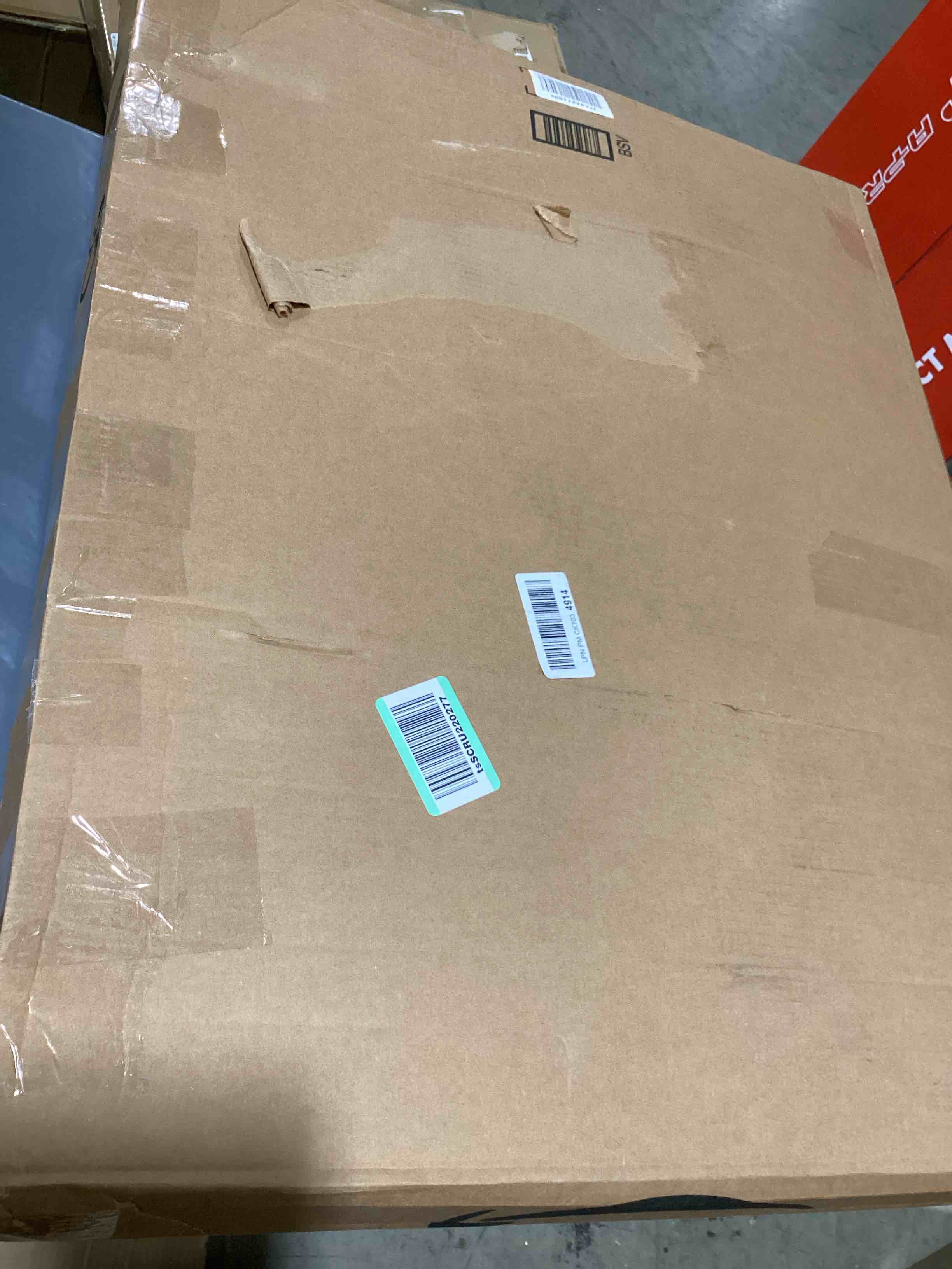 https://s3.amazonaws.com/lotting-images-prod/bidfta/YEL6170494_1716315916357.jpeg