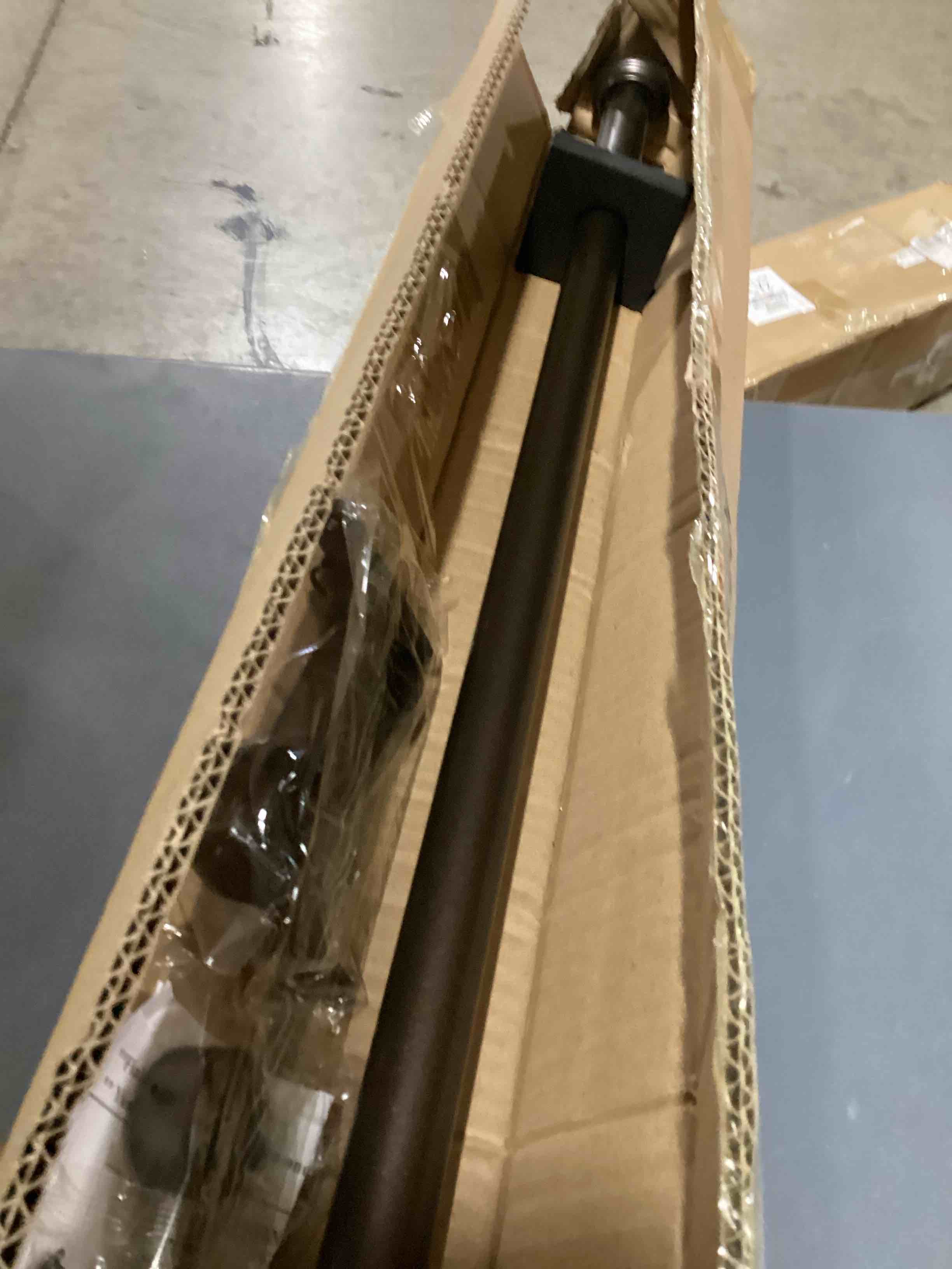 https://s3.amazonaws.com/lotting-images-prod/bidfta/YEL6170496_1716315627501.jpeg