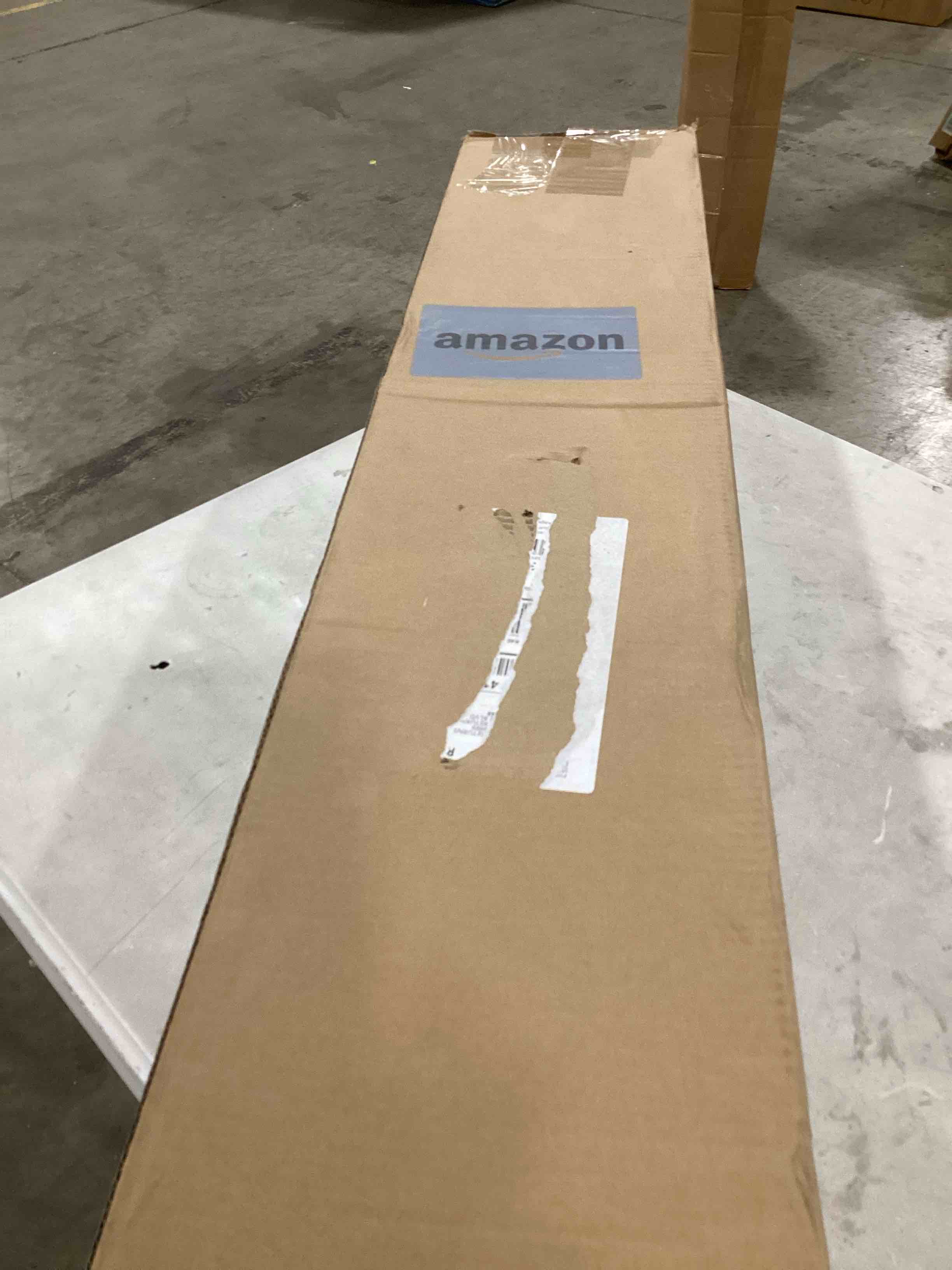https://s3.amazonaws.com/lotting-images-prod/bidfta/YEL6171292_1717434394245.jpeg