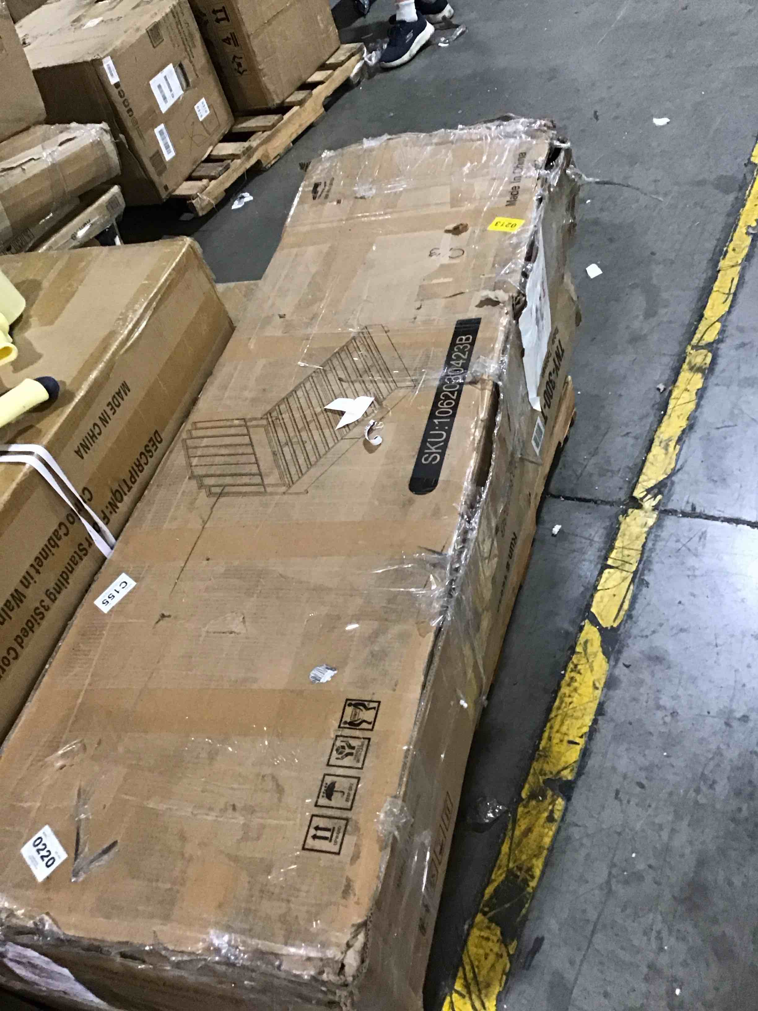 https://s3.amazonaws.com/lotting-images-prod/bidfta/YEL6171483_1715881833117.jpeg