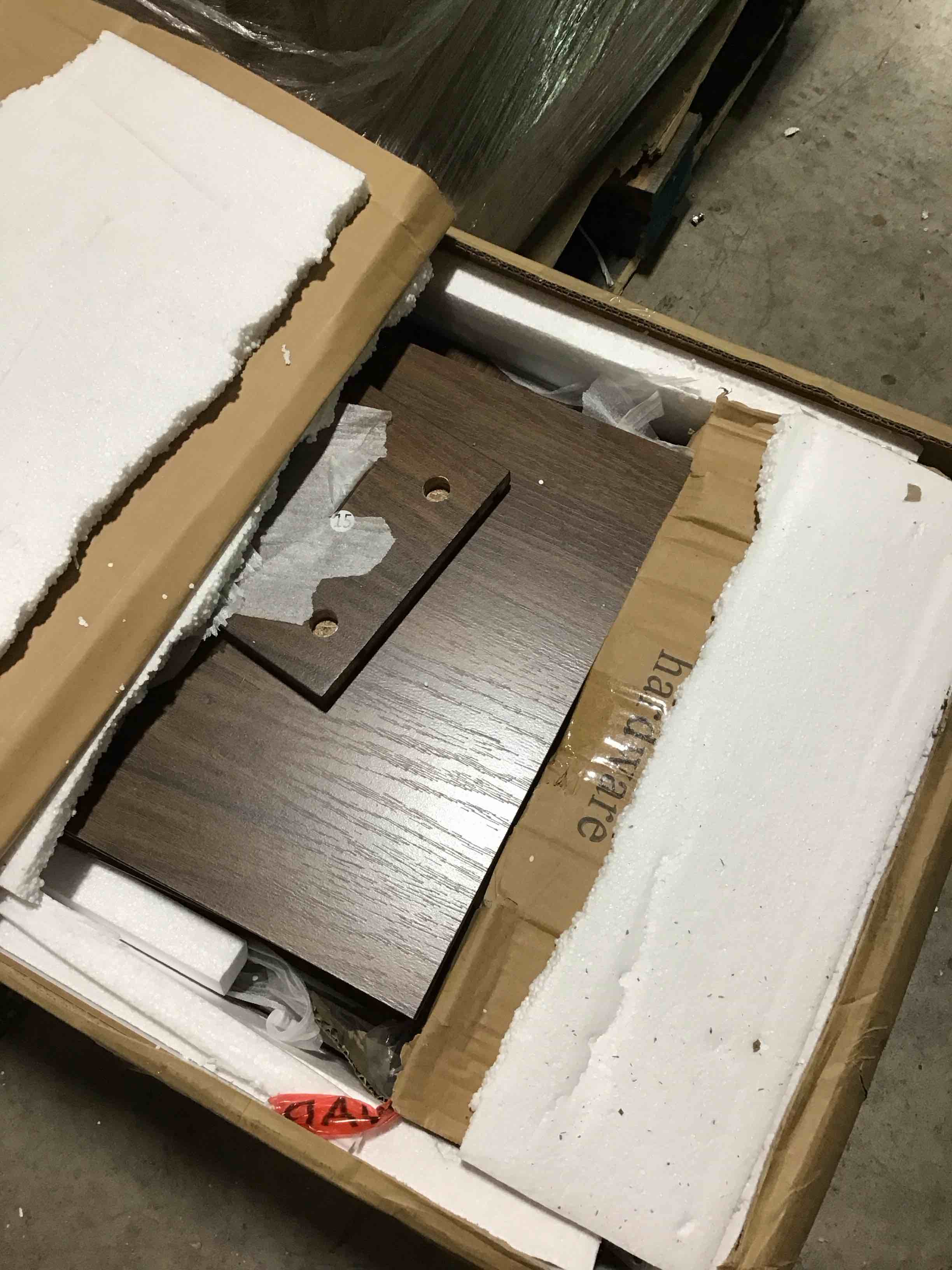 https://s3.amazonaws.com/lotting-images-prod/bidfta/YEL6172265_1716390463750.jpeg