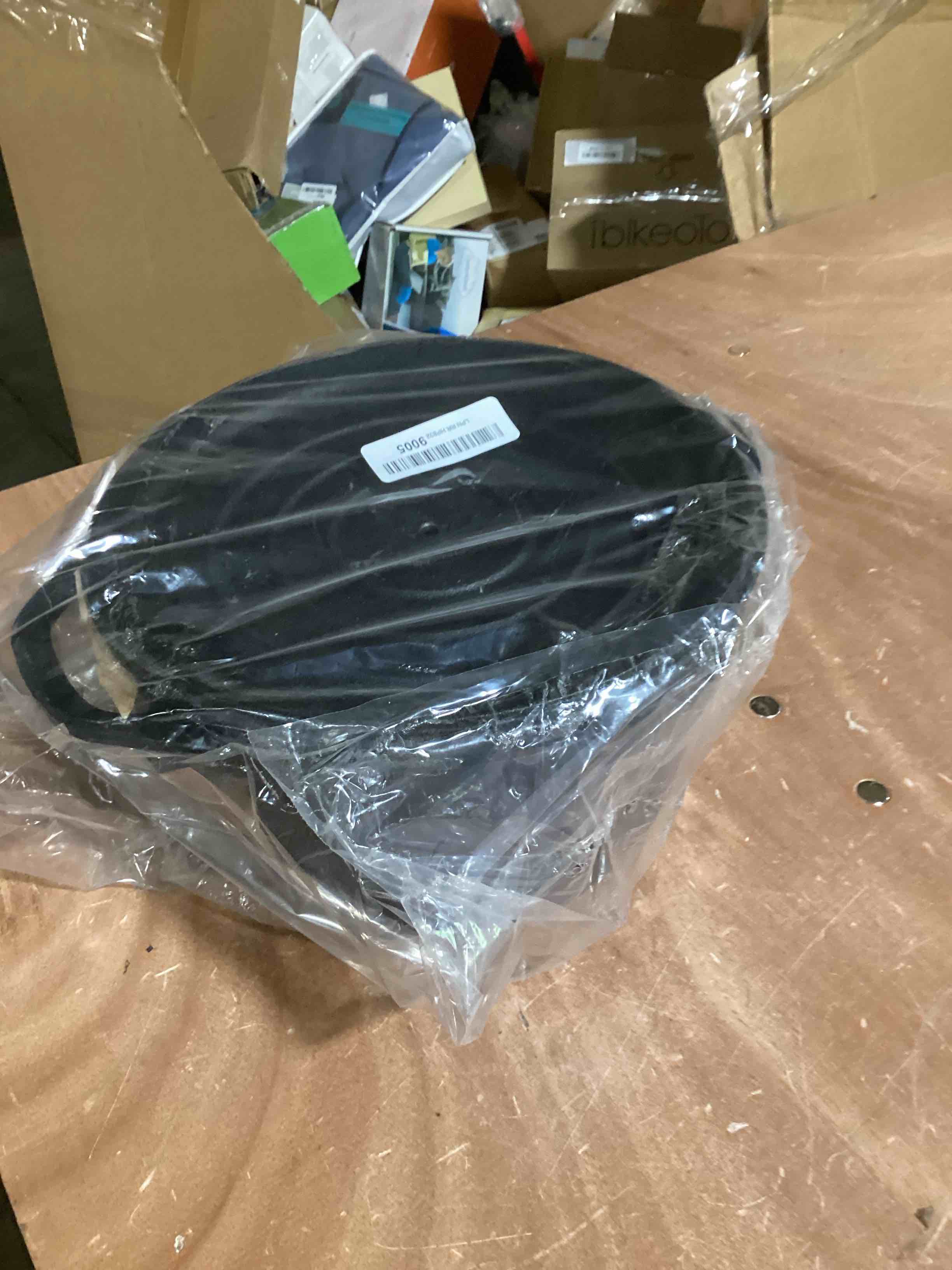 https://s3.amazonaws.com/lotting-images-prod/bidfta/YEL6174213_1717168408924.jpeg