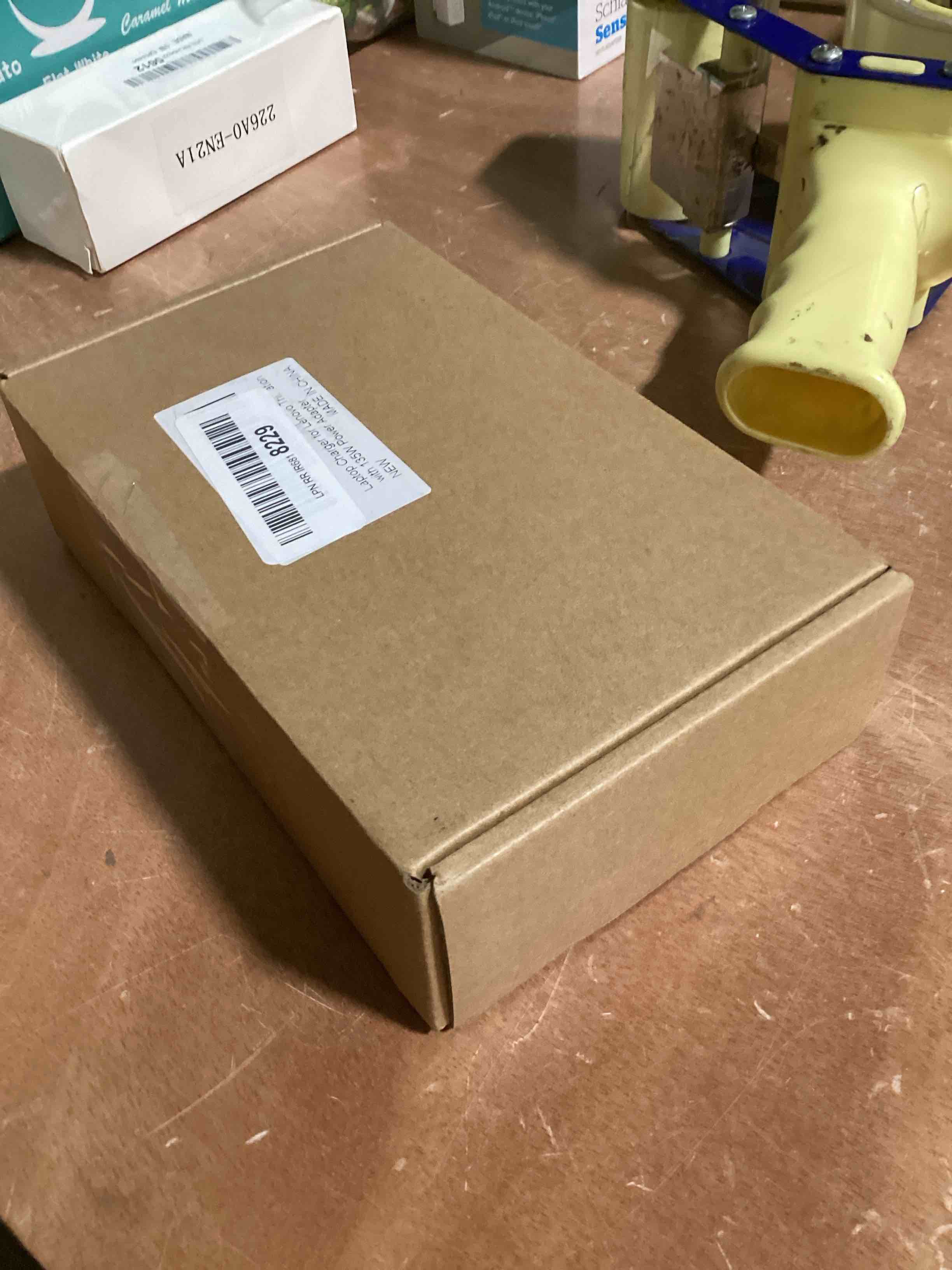 https://s3.amazonaws.com/lotting-images-prod/bidfta/YEL6174287_1717180069196.jpeg