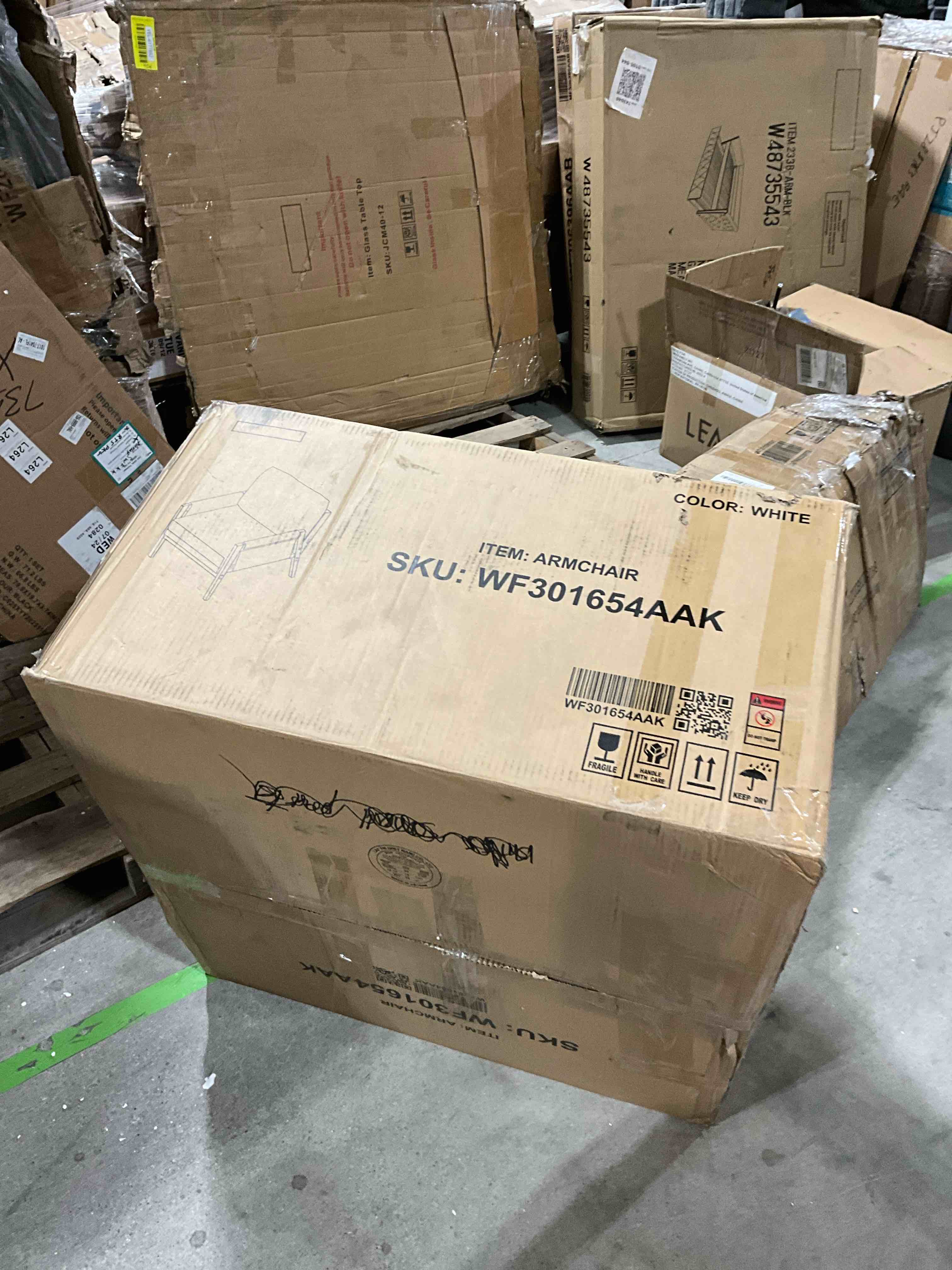 https://s3.amazonaws.com/lotting-images-prod/bidfta/YEL6177841_1728484706758.jpeg