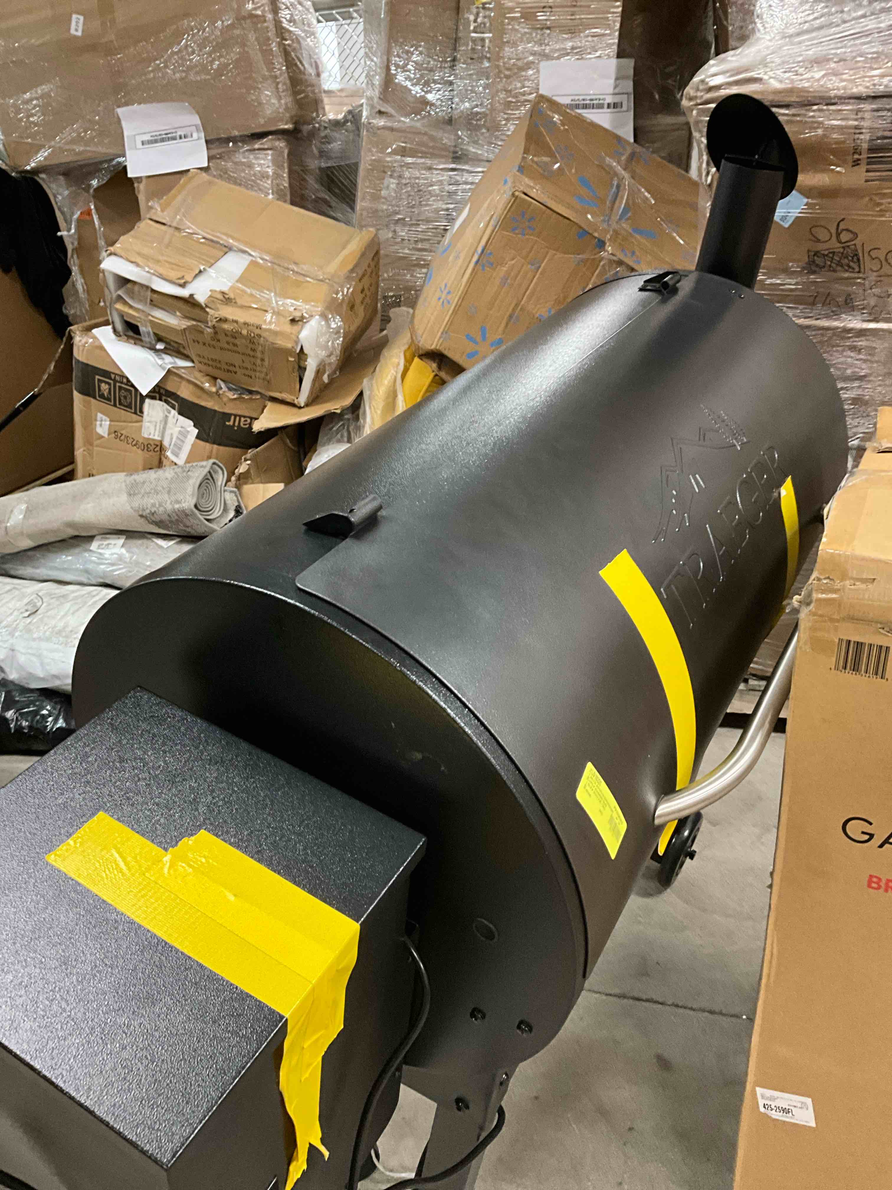 Traeger Renegade Wood Pellet Grill and Smoker, Black