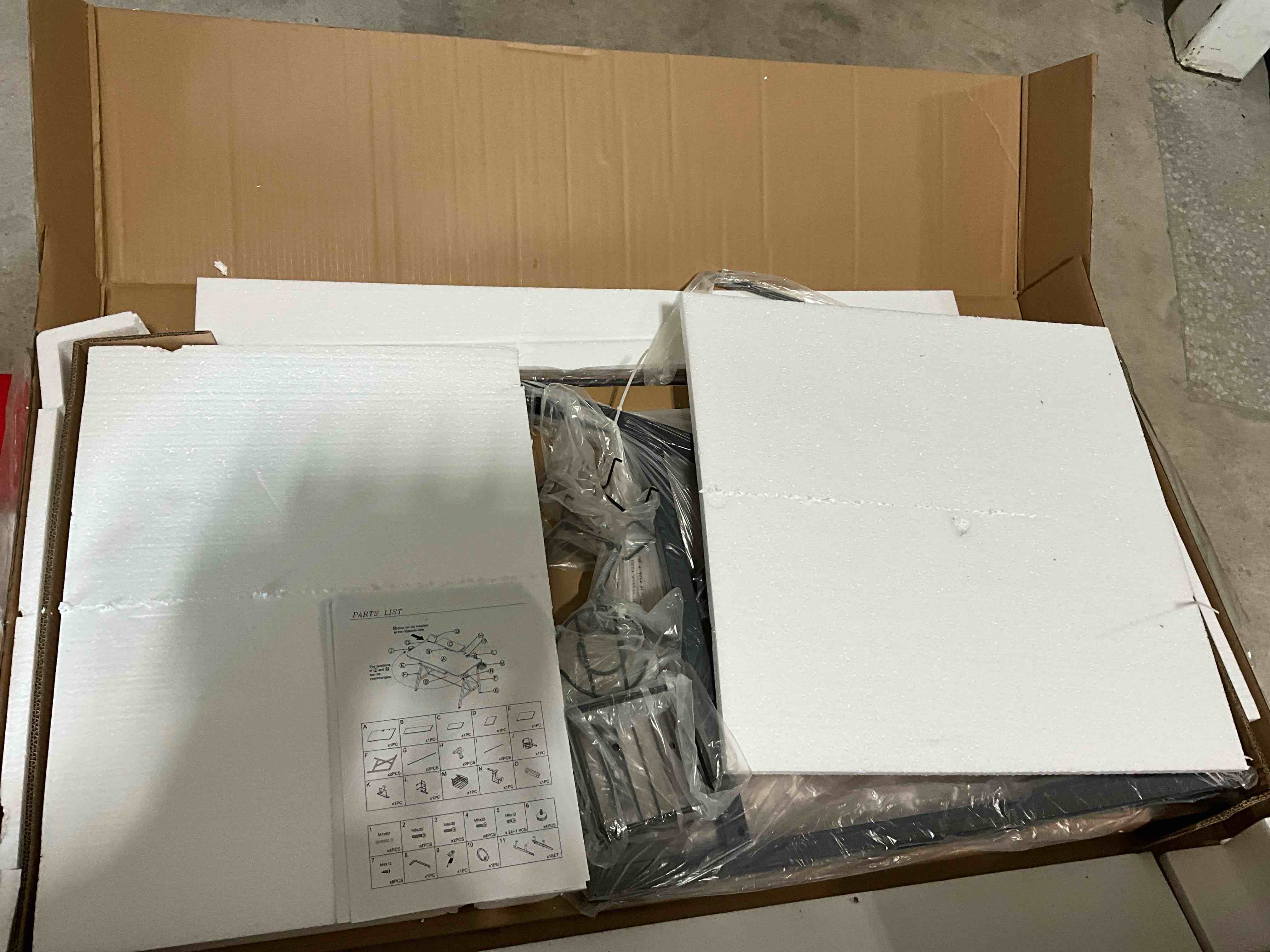 https://s3.amazonaws.com/lotting-images-prod/bidfta/YEL6180450_1718985376735.jpeg