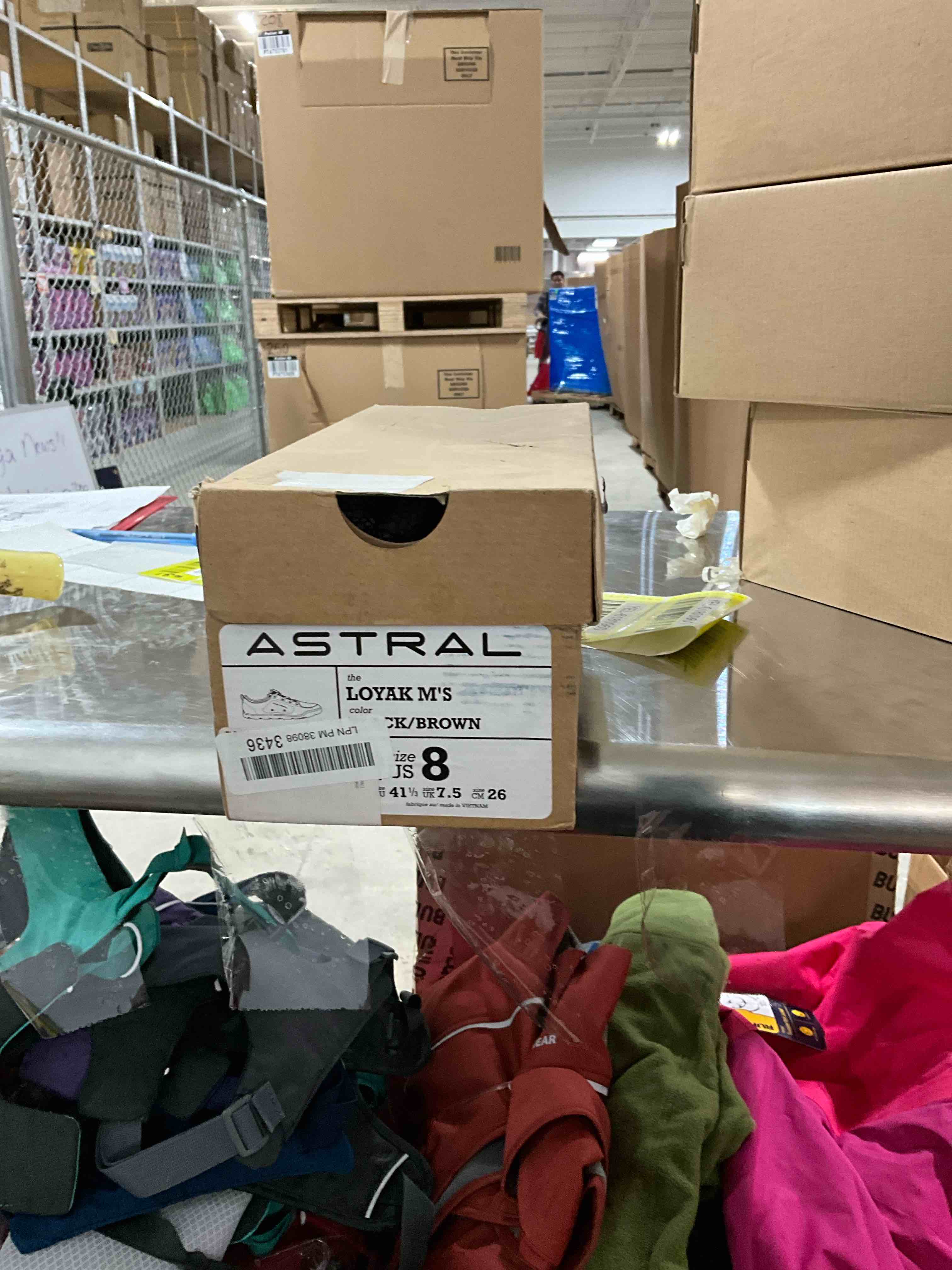 https://s3.amazonaws.com/lotting-images-prod/bidfta/YEL6180954_1721831744141.jpeg