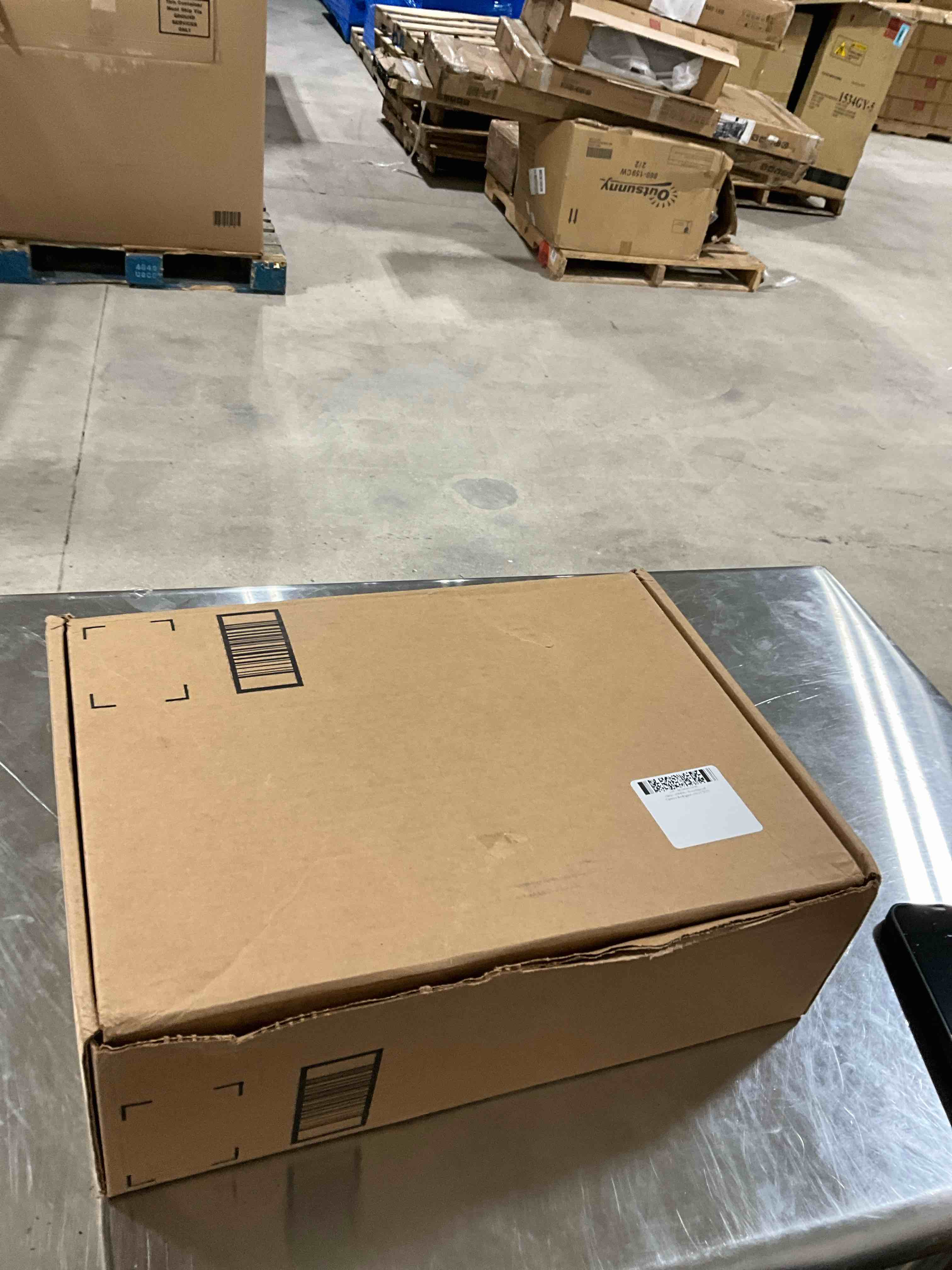https://s3.amazonaws.com/lotting-images-prod/bidfta/YEL6180964_1721841560403.jpeg