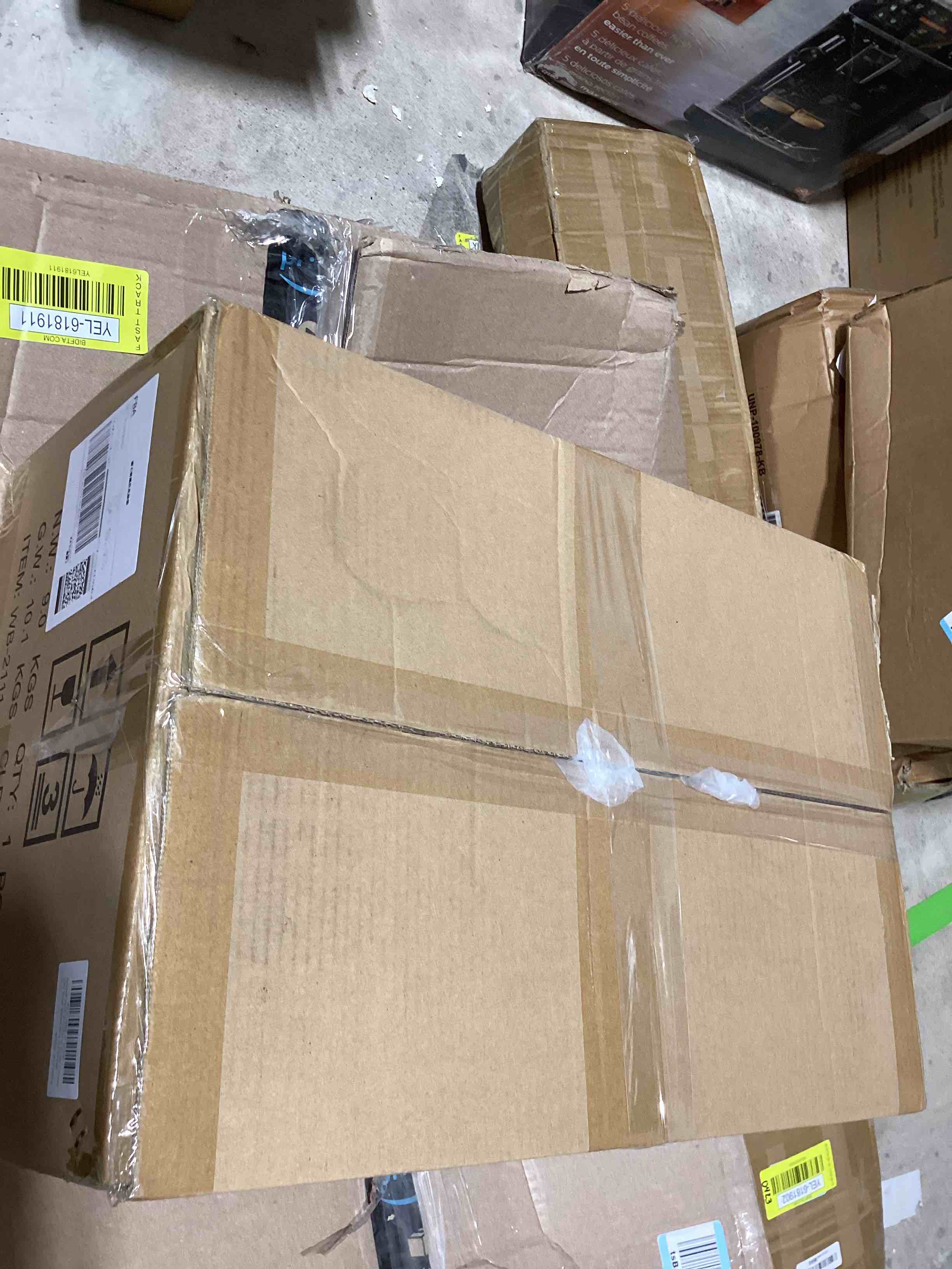 https://s3.amazonaws.com/lotting-images-prod/bidfta/YEL6181912_1727903600082.jpeg