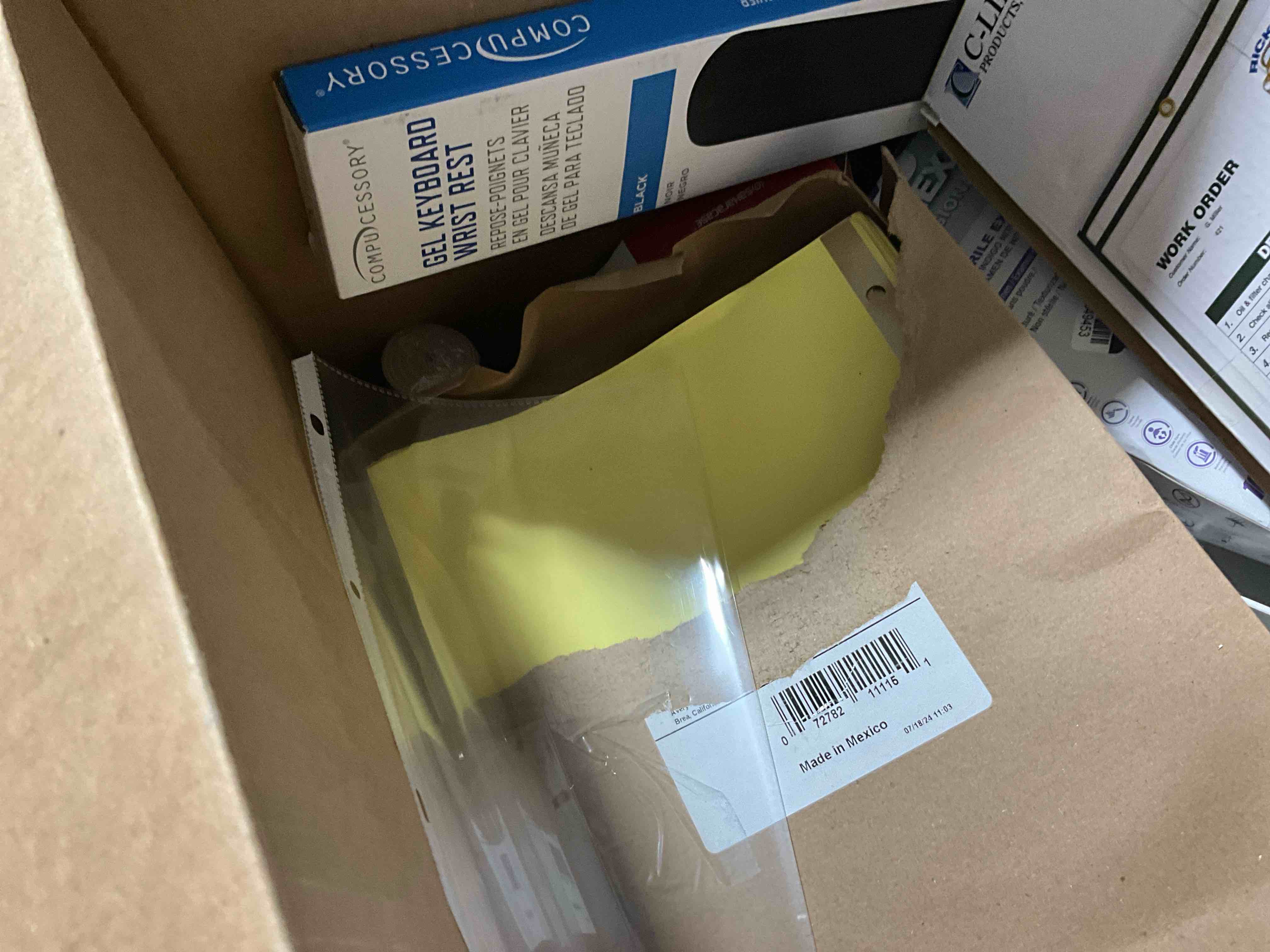 https://s3.amazonaws.com/lotting-images-prod/bidfta/YEL6182047_1729540984349.jpeg