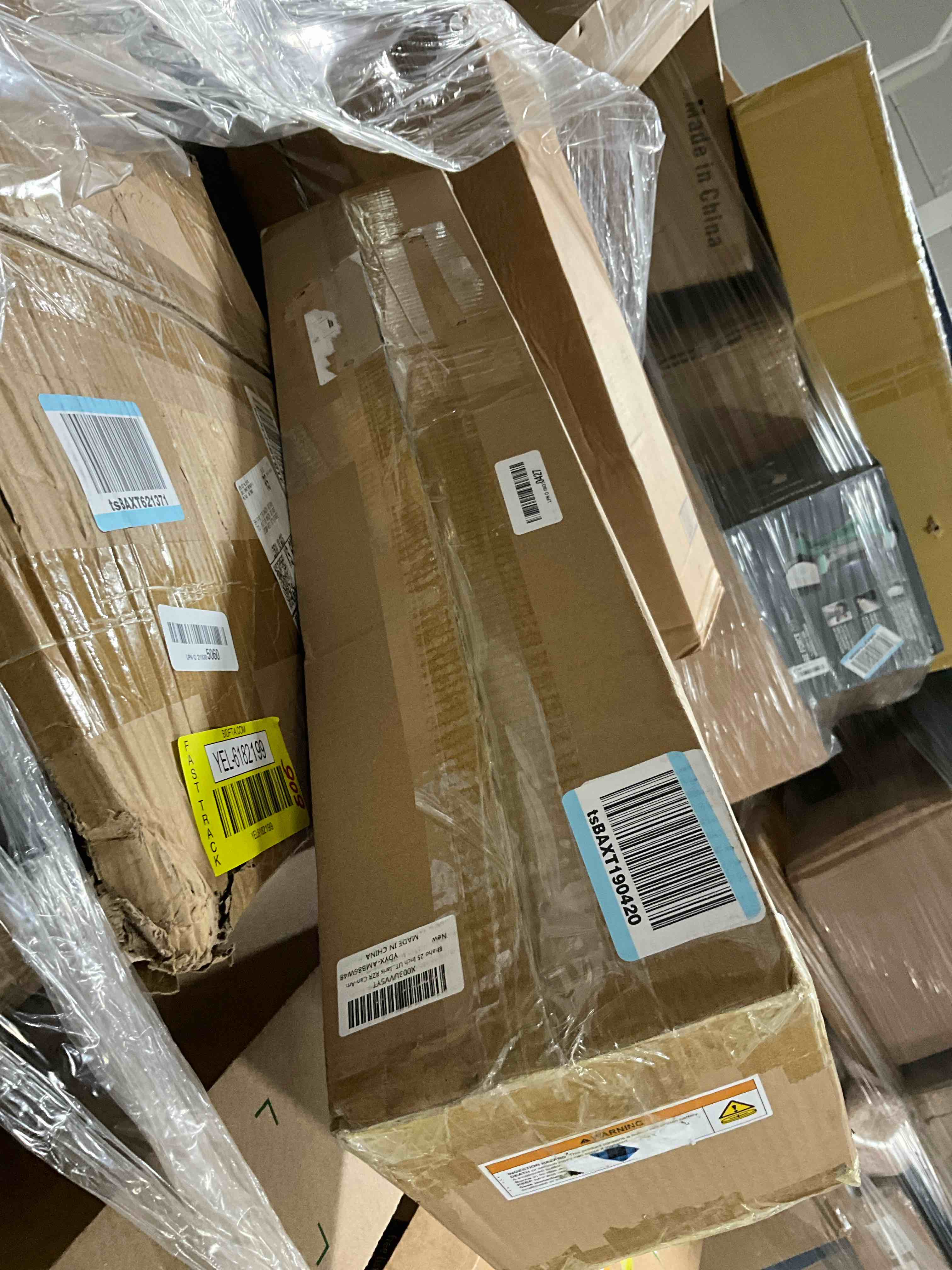 https://s3.amazonaws.com/lotting-images-prod/bidfta/YEL6182198_1729720868438.jpeg