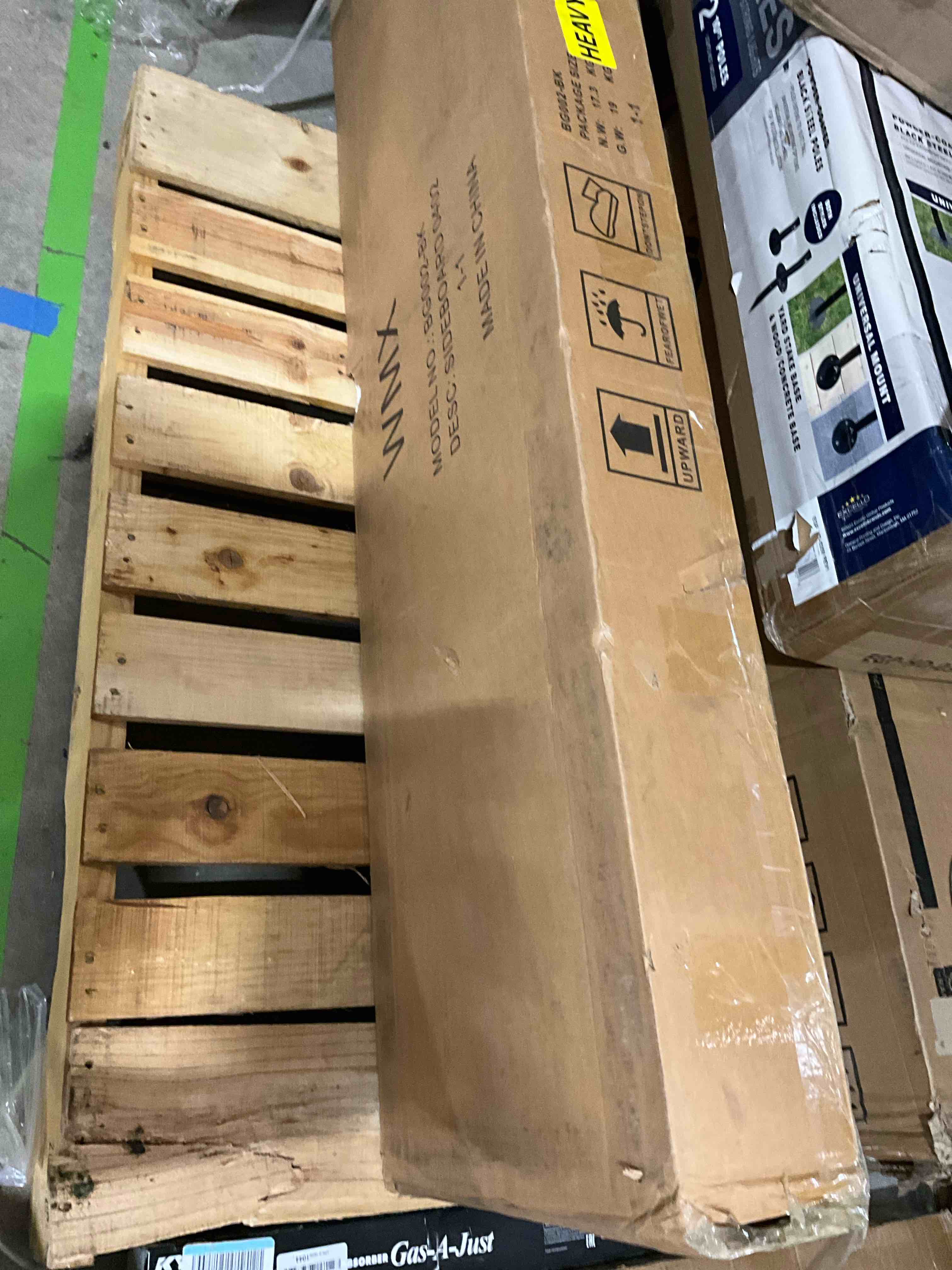 https://s3.amazonaws.com/lotting-images-prod/bidfta/YEL6182202_1729715199815.jpeg