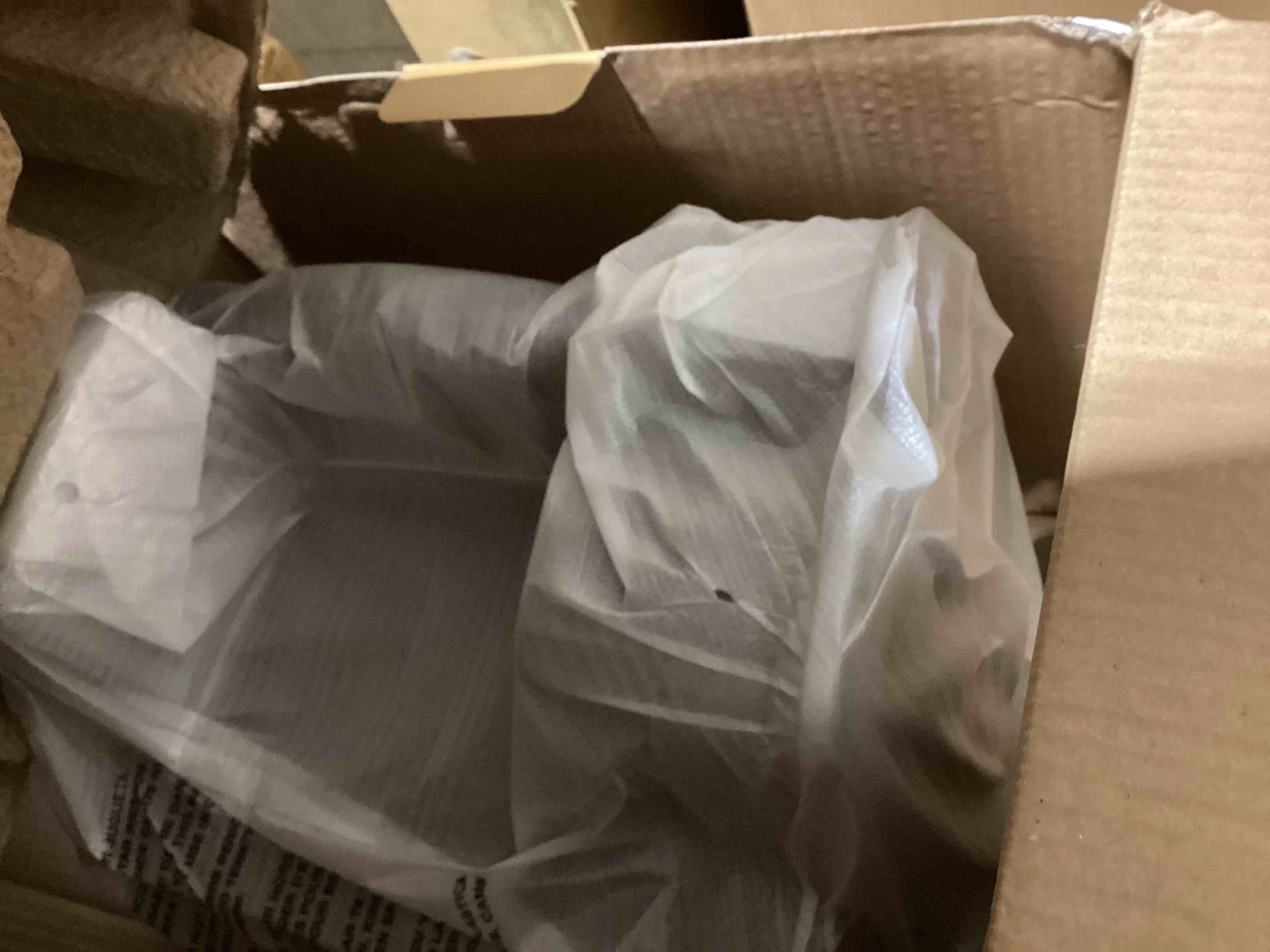 https://s3.amazonaws.com/lotting-images-prod/bidfta/YEL6182662_1730140601419.jpeg
