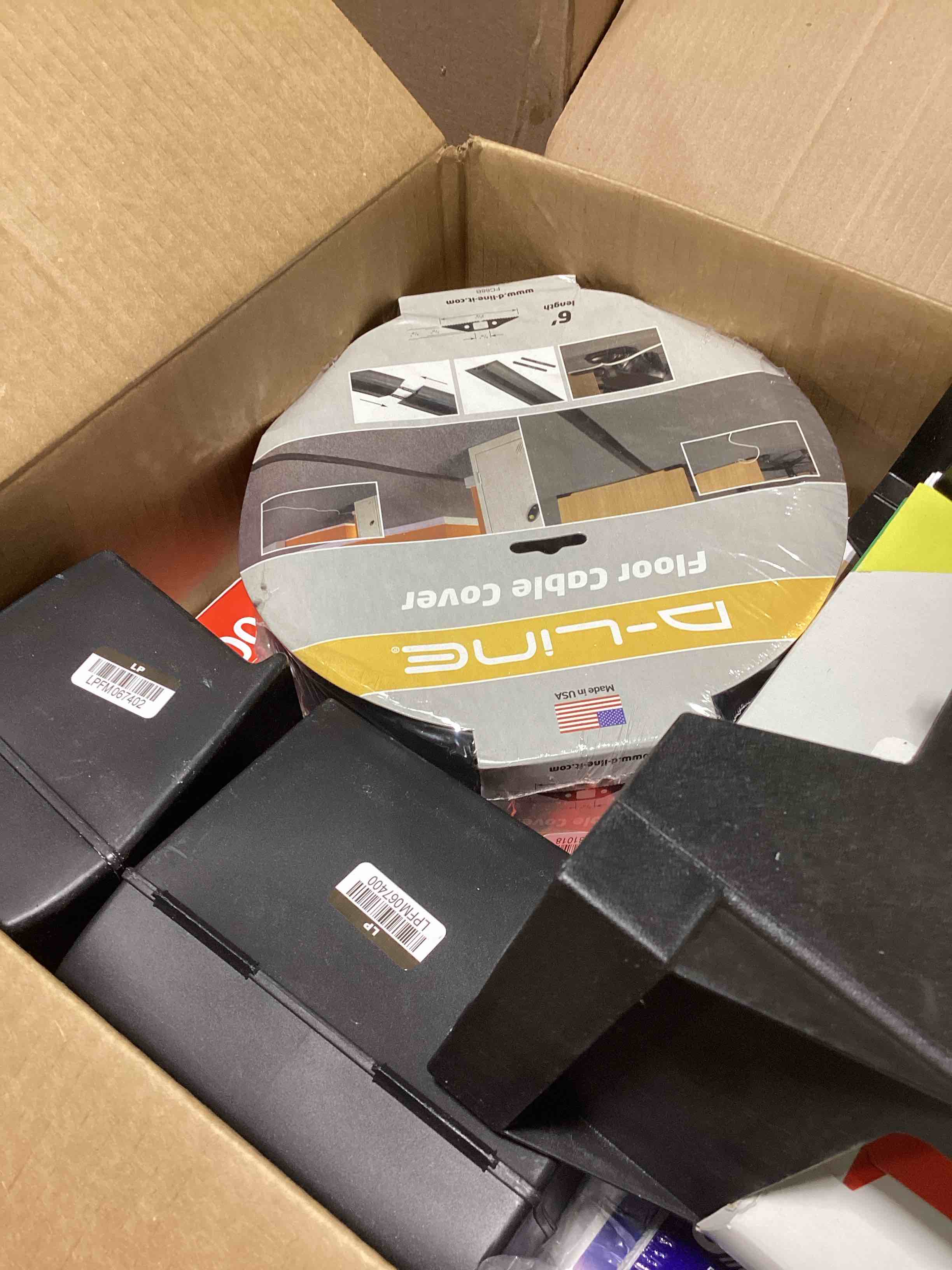 https://s3.amazonaws.com/lotting-images-prod/bidfta/YEL6182684_1730210967683.jpeg