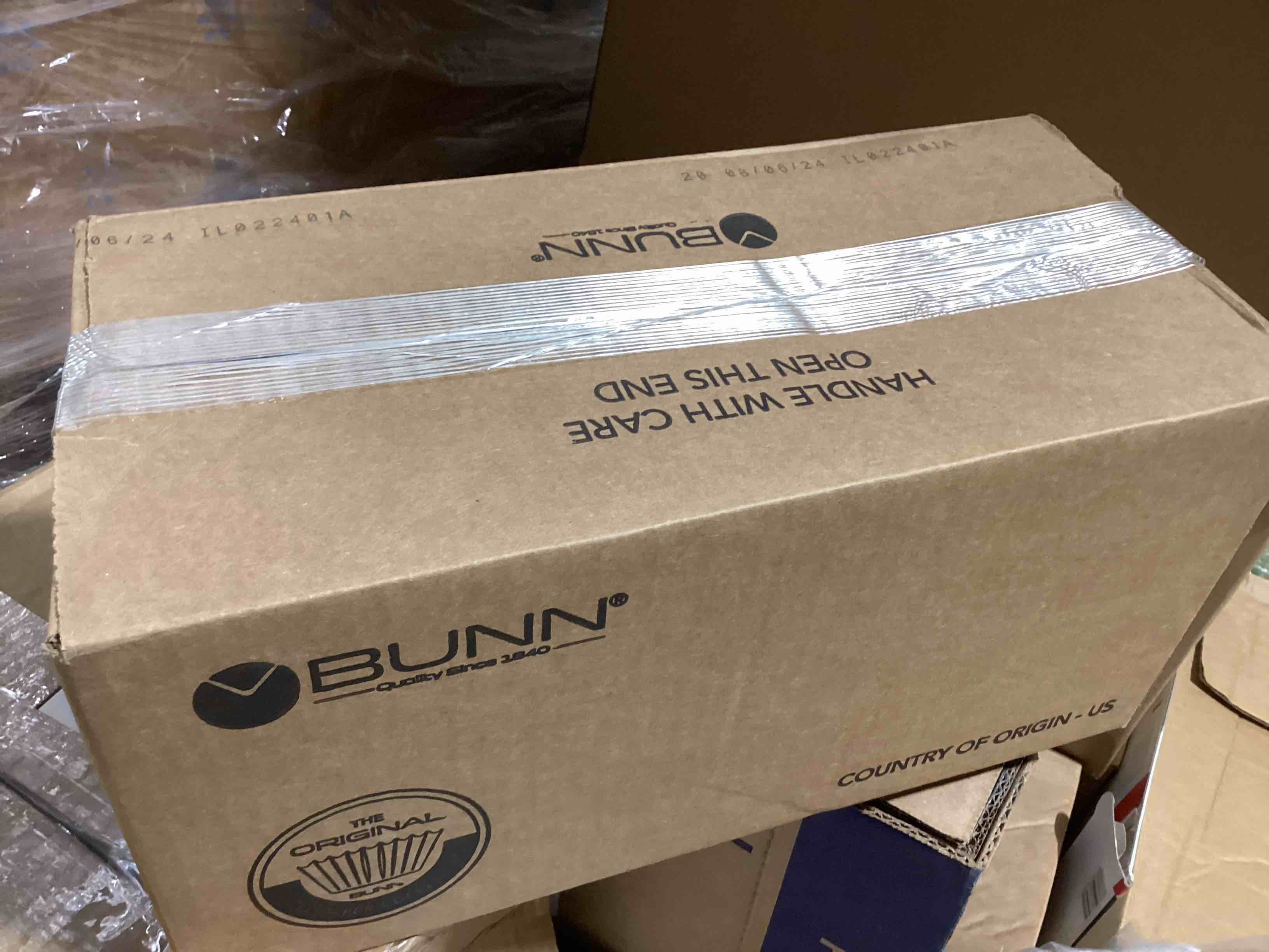 https://s3.amazonaws.com/lotting-images-prod/bidfta/YEL6182701_1730213377956.jpeg