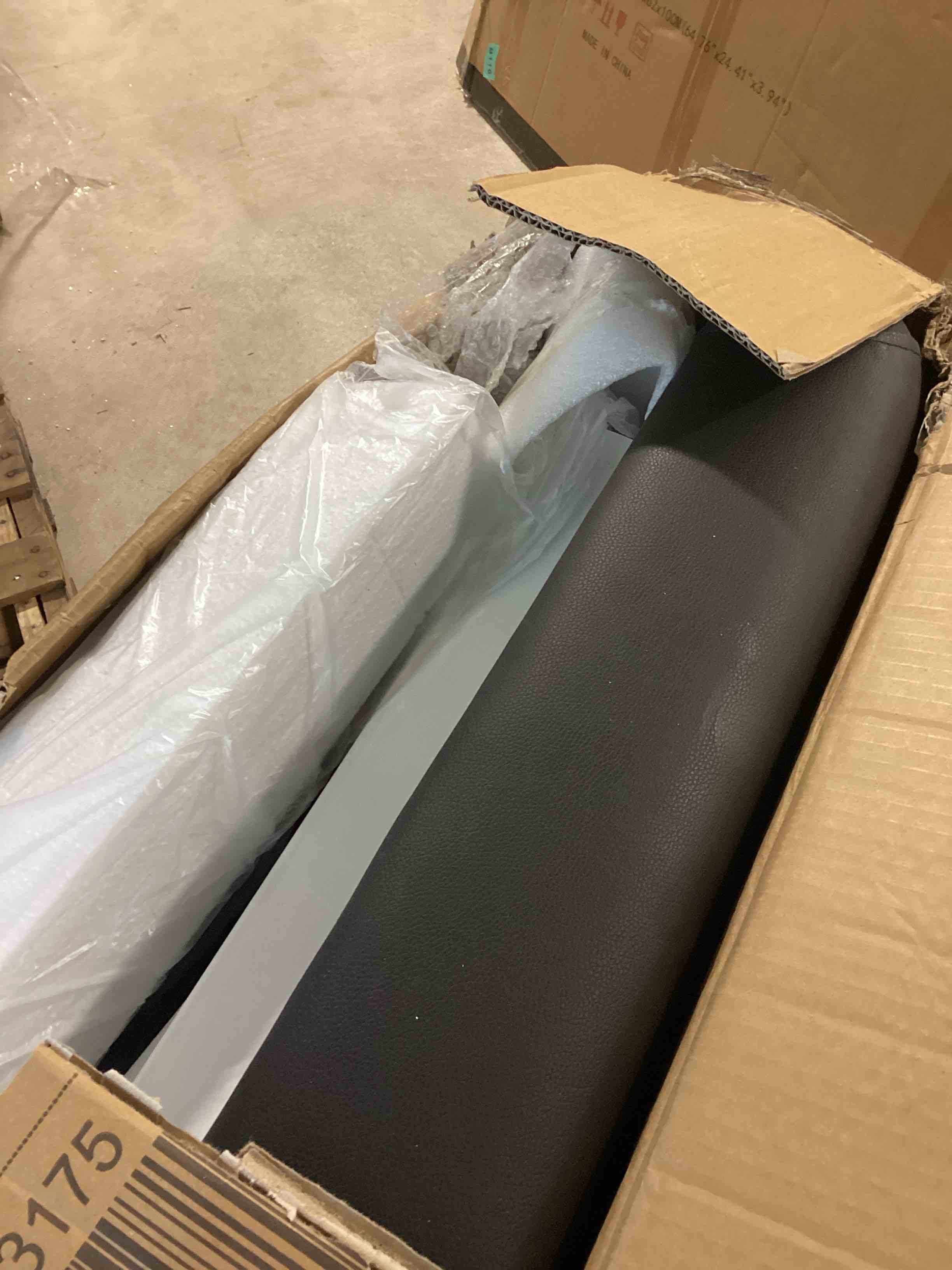https://s3.amazonaws.com/lotting-images-prod/bidfta/YEL6183277_1730741593419.jpeg