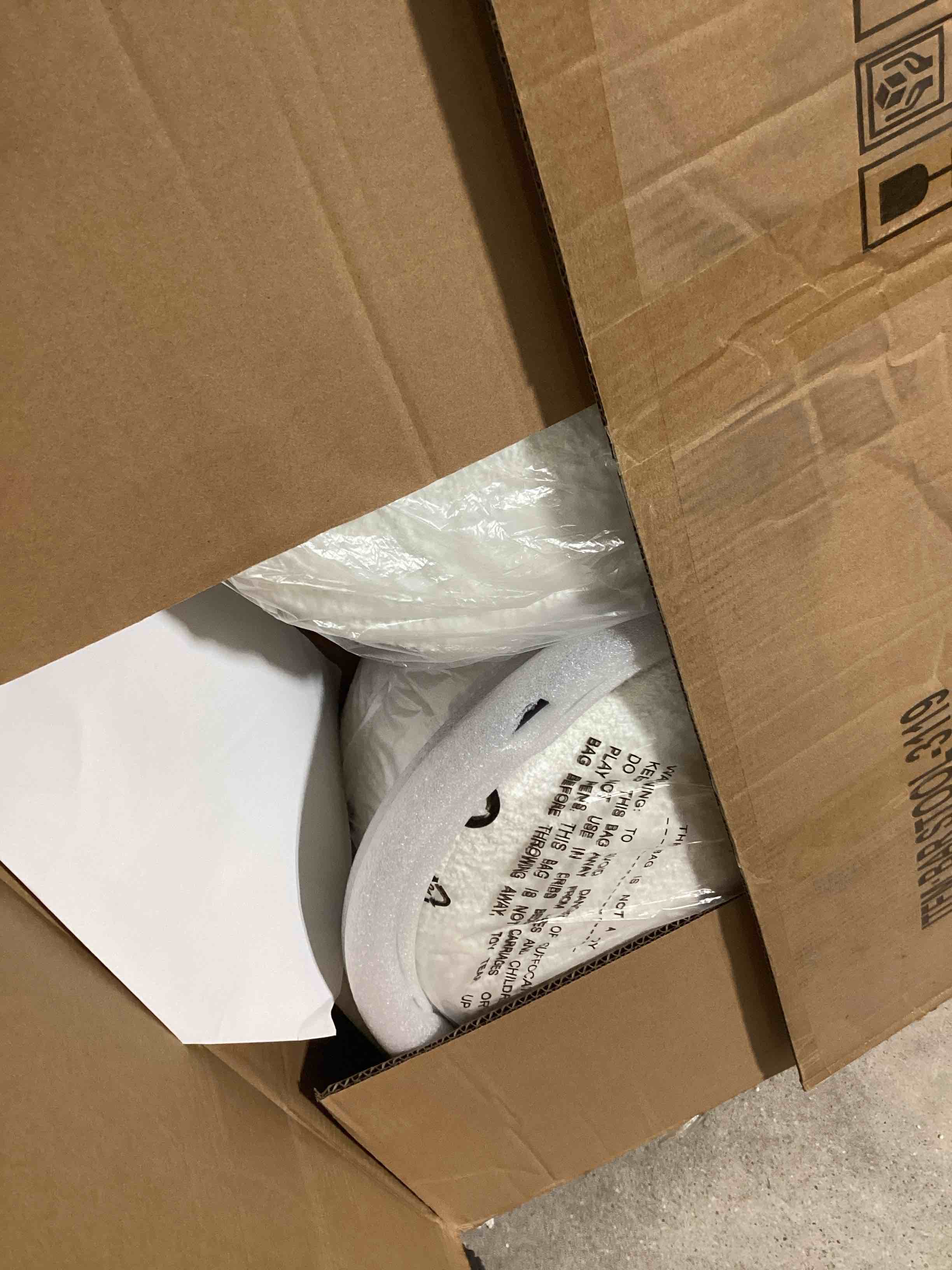 https://s3.amazonaws.com/lotting-images-prod/bidfta/YEL6183332_1730751087992.jpeg