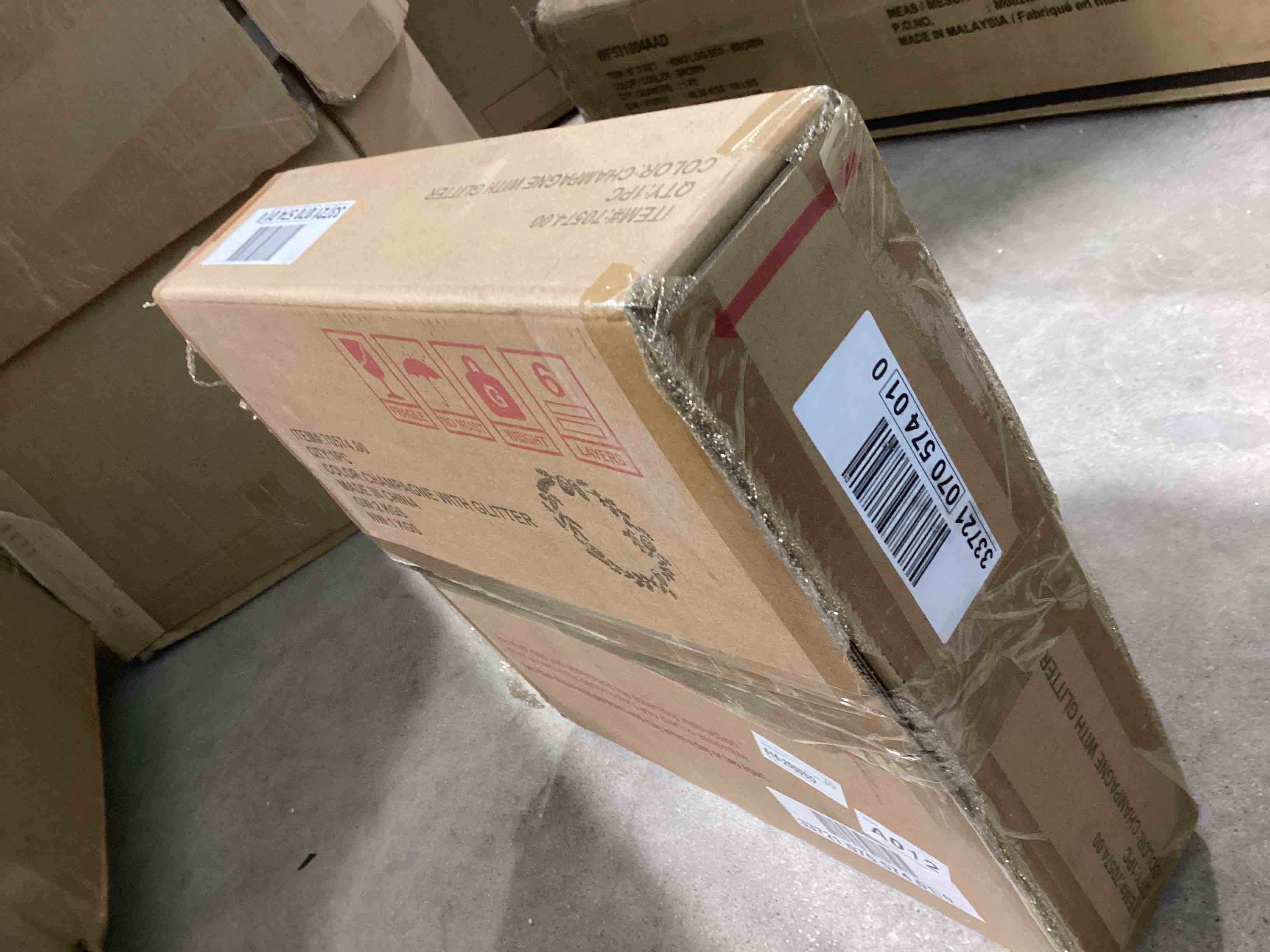 https://s3.amazonaws.com/lotting-images-prod/bidfta/YEL6183340_1730754110598.jpeg
