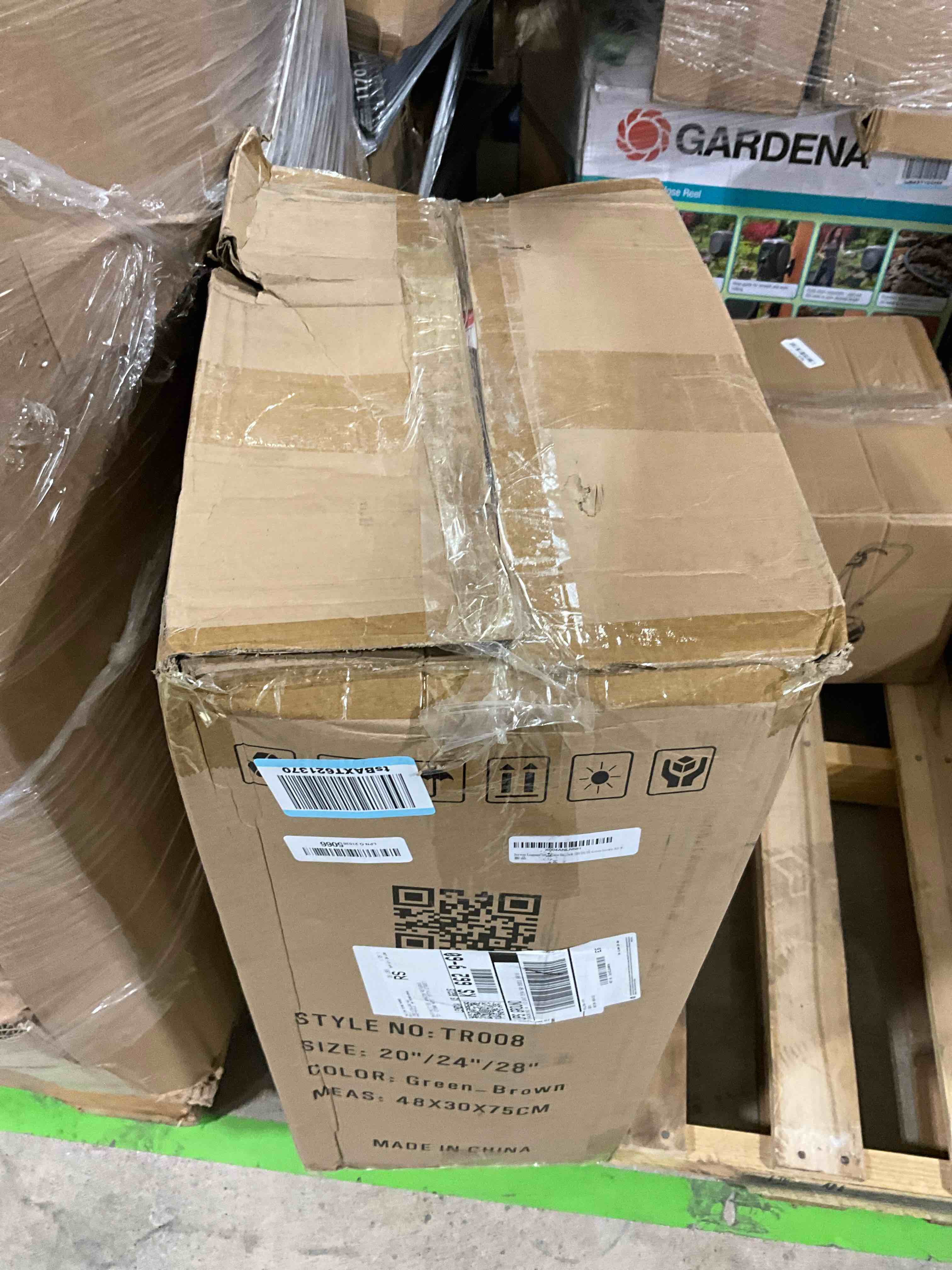 https://s3.amazonaws.com/lotting-images-prod/bidfta/YEL6183790_1729616241508.jpeg