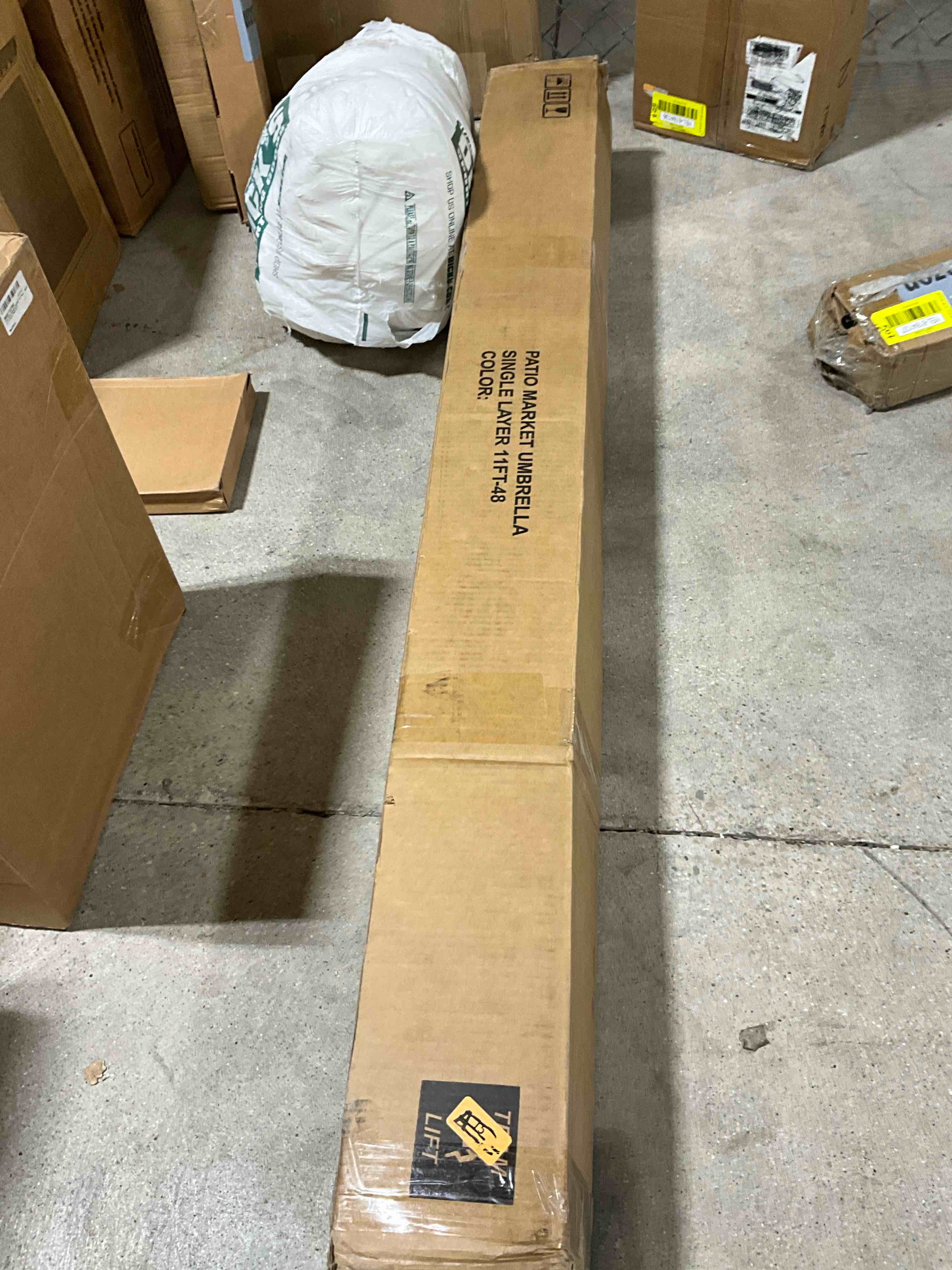 https://s3.amazonaws.com/lotting-images-prod/bidfta/YEL6184138_1729775477542.jpeg