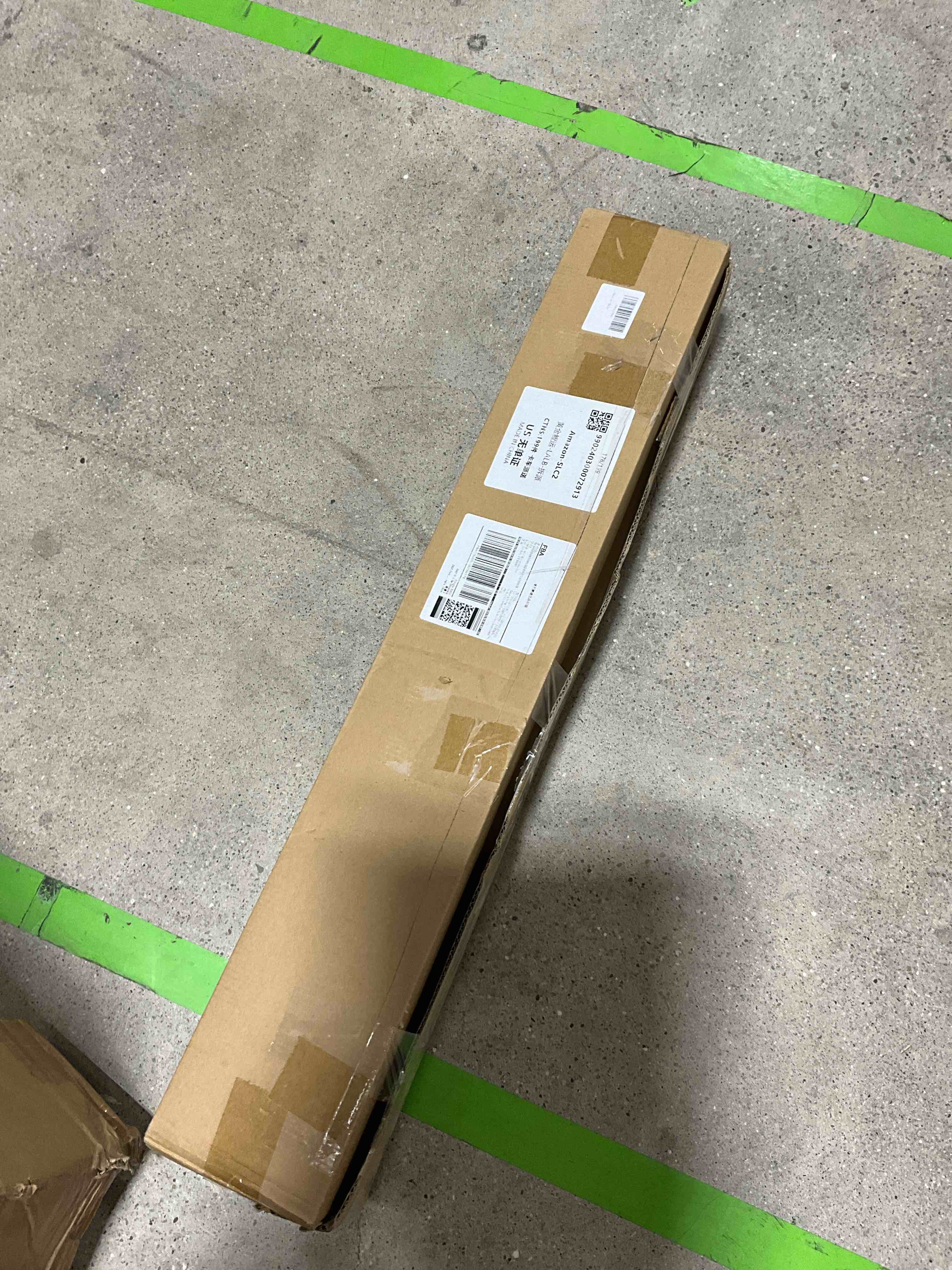 https://s3.amazonaws.com/lotting-images-prod/bidfta/YEL6184160_1729777935617.jpeg