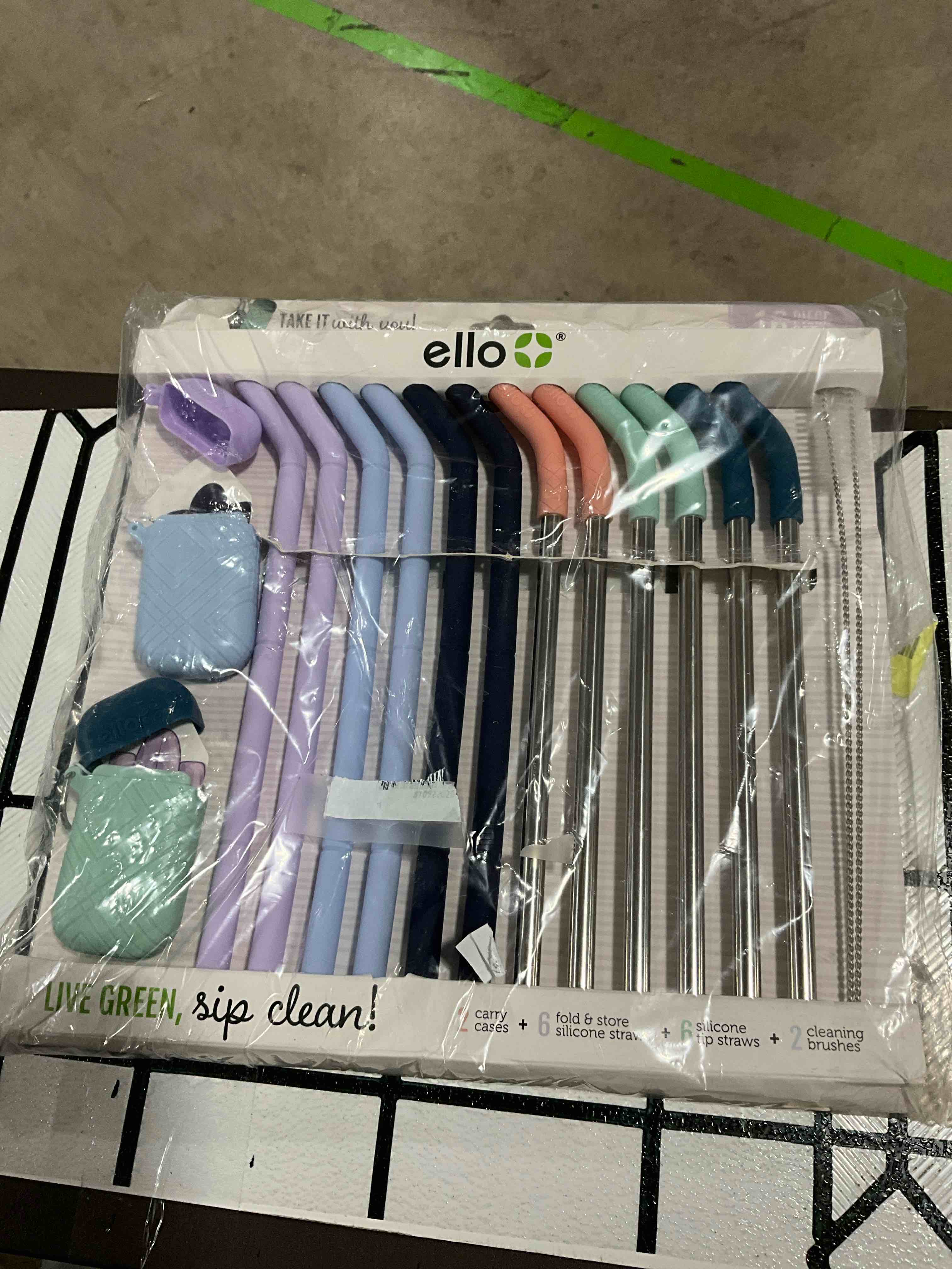 https://s3.amazonaws.com/lotting-images-prod/bidfta/YEL6184491_1729891214203.jpeg