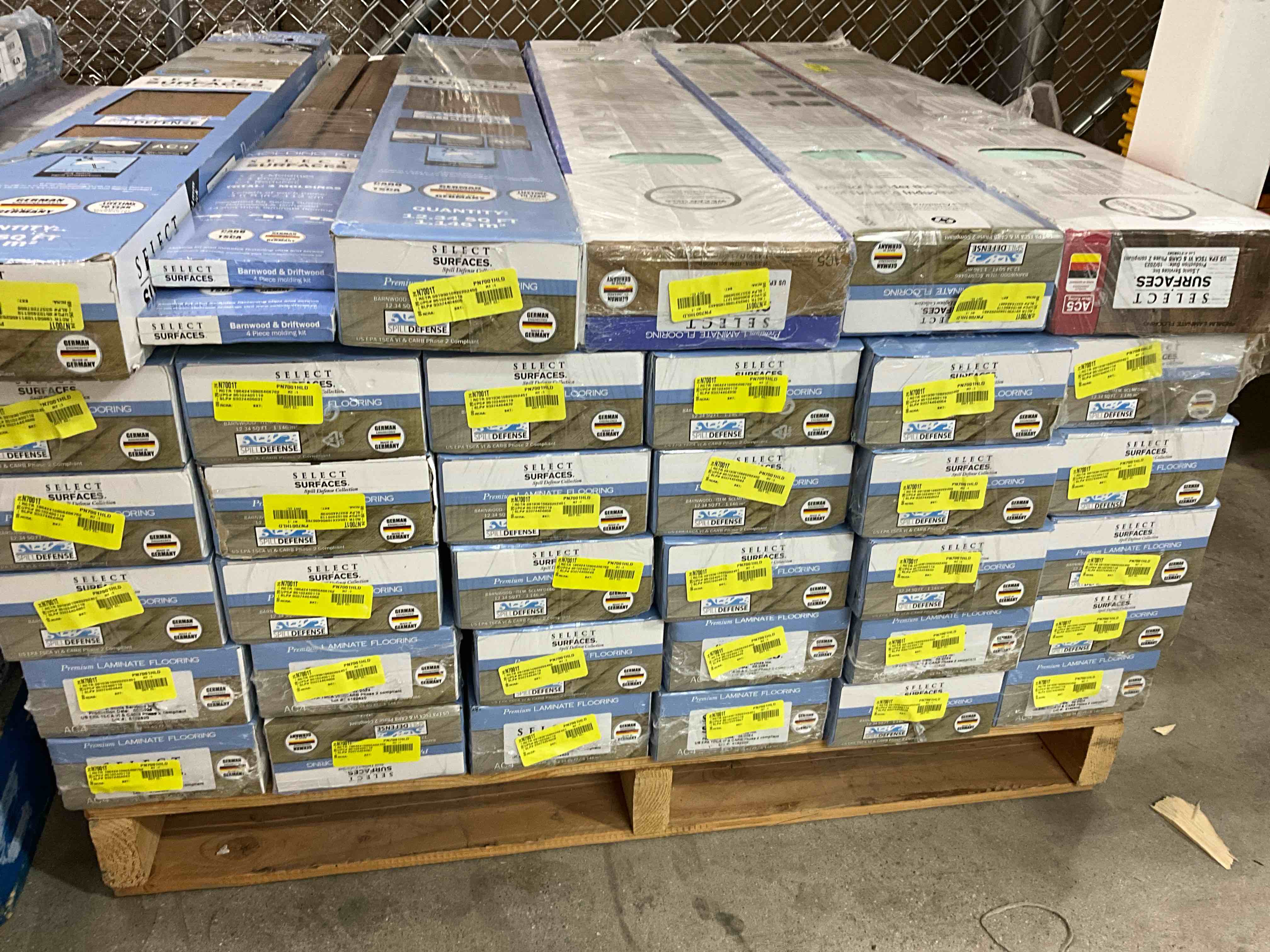 https://s3.amazonaws.com/lotting-images-prod/bidfta/YEL6185690_1729548269892.jpeg