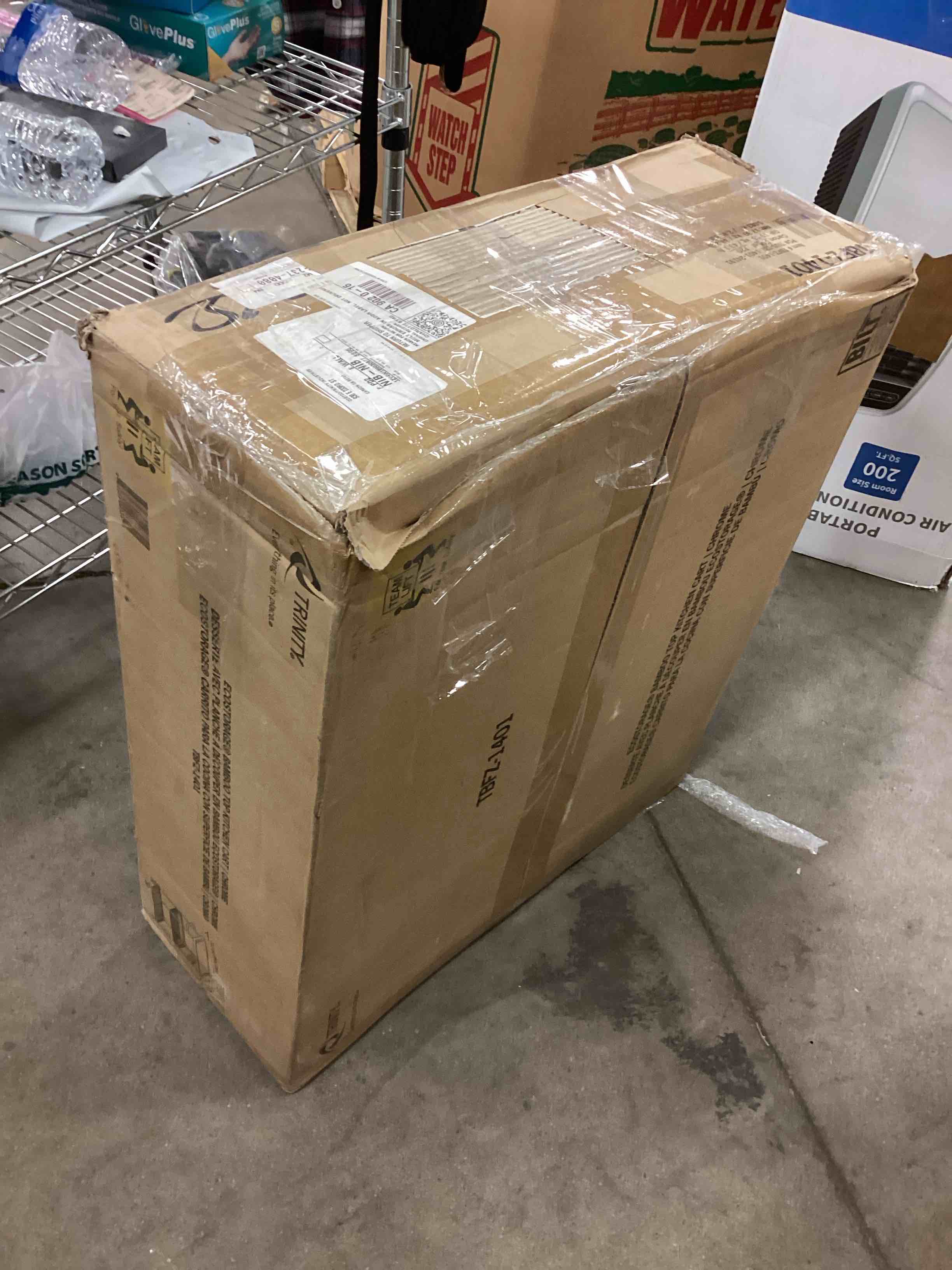 https://s3.amazonaws.com/lotting-images-prod/bidfta/YEL6199368_1718118995448.jpeg