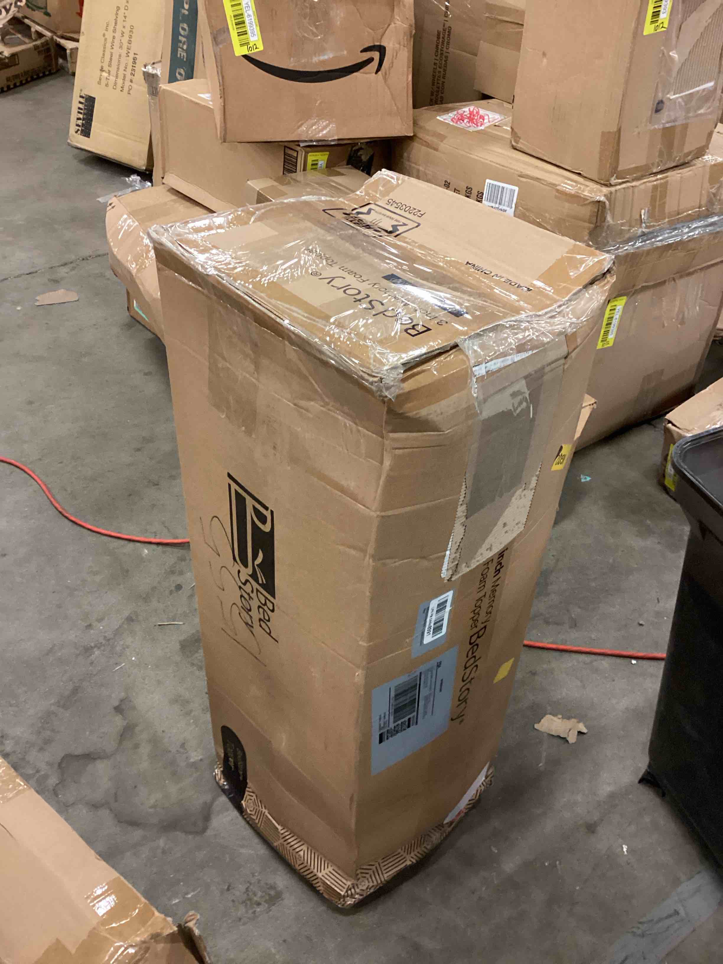https://s3.amazonaws.com/lotting-images-prod/bidfta/YEL6199401_1718129243612.jpeg
