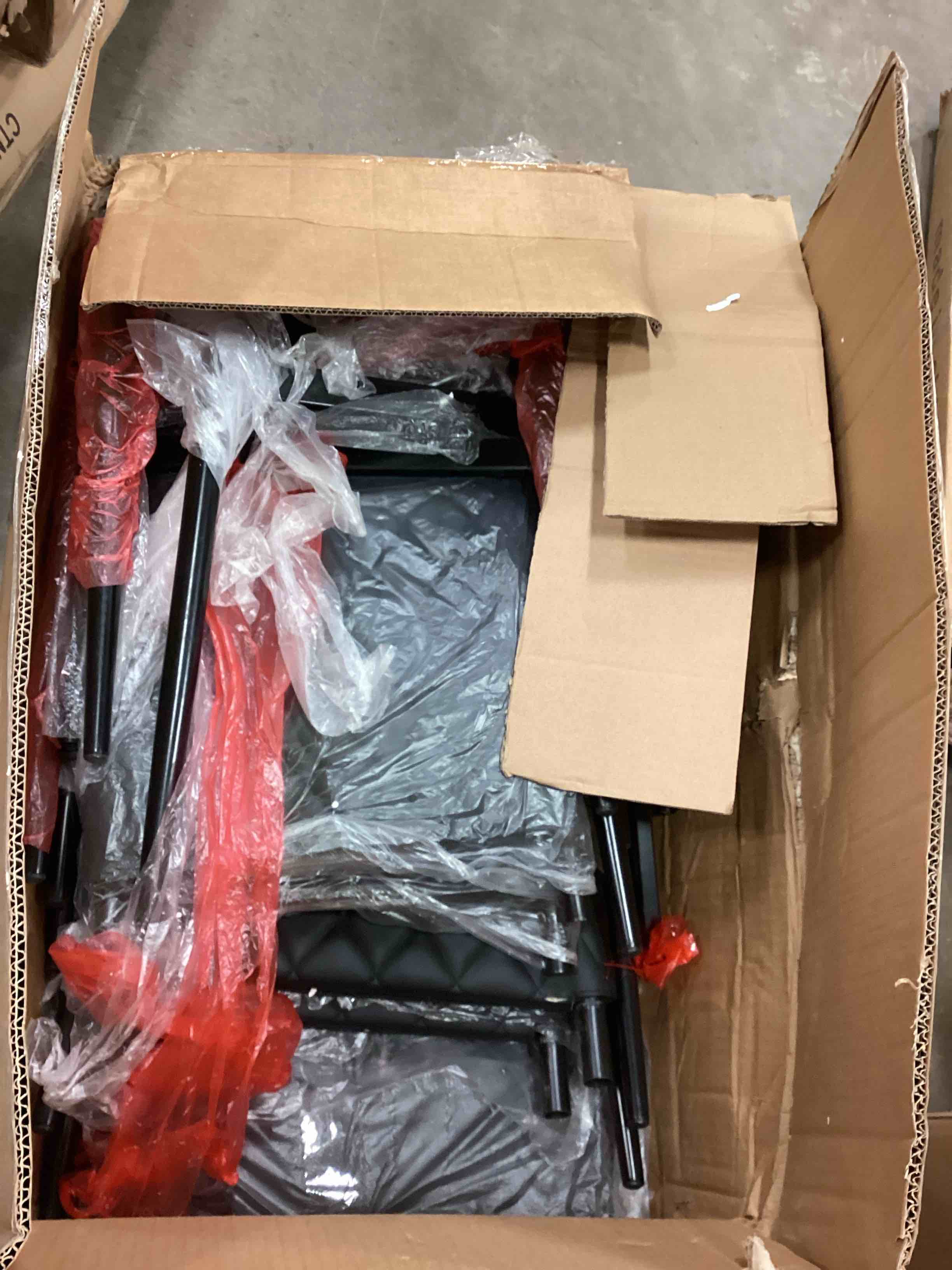 https://s3.amazonaws.com/lotting-images-prod/bidfta/YEL6199417_1718132336387.jpeg