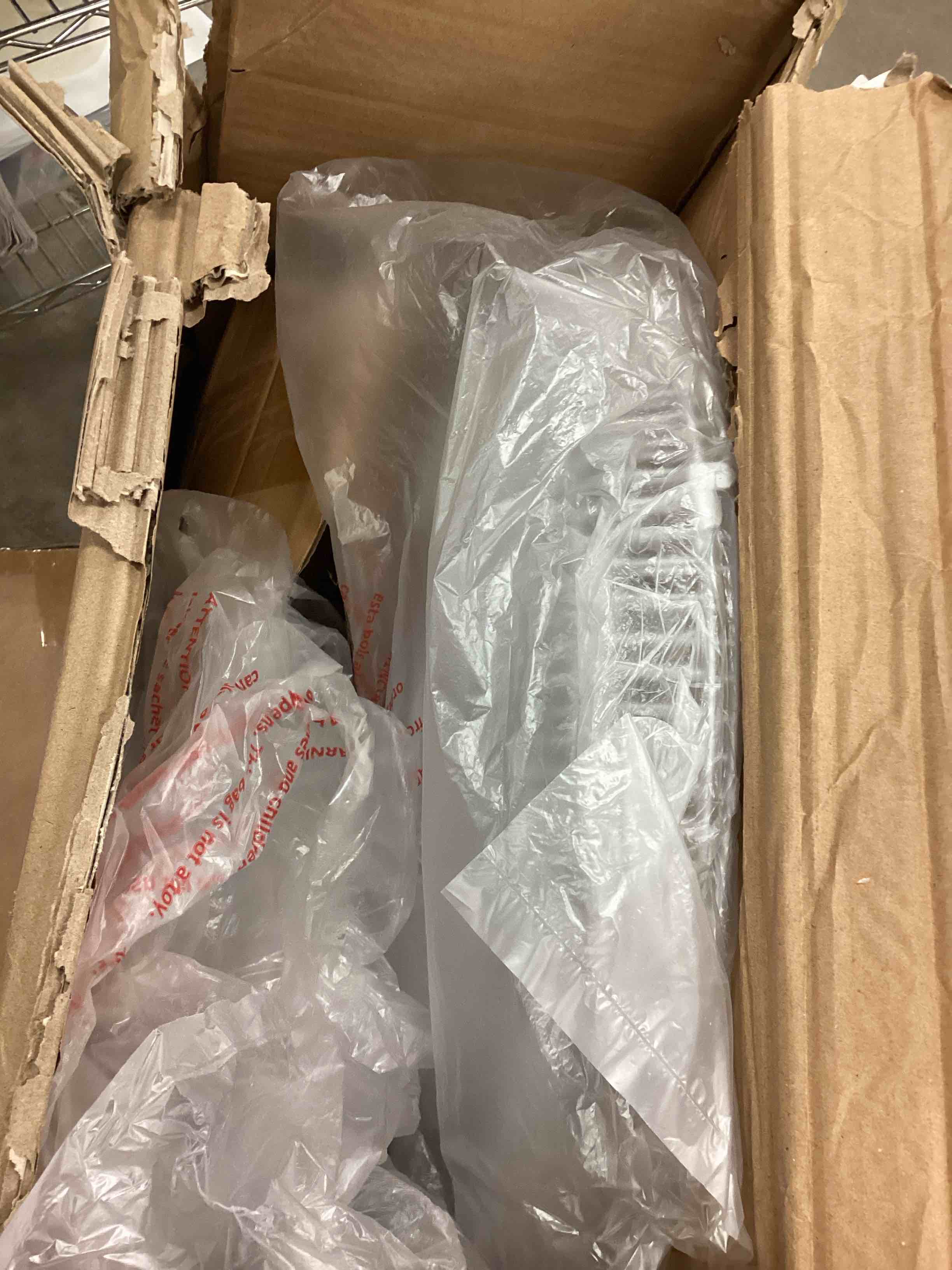 https://s3.amazonaws.com/lotting-images-prod/bidfta/YEL6199428_1718135789614.jpeg