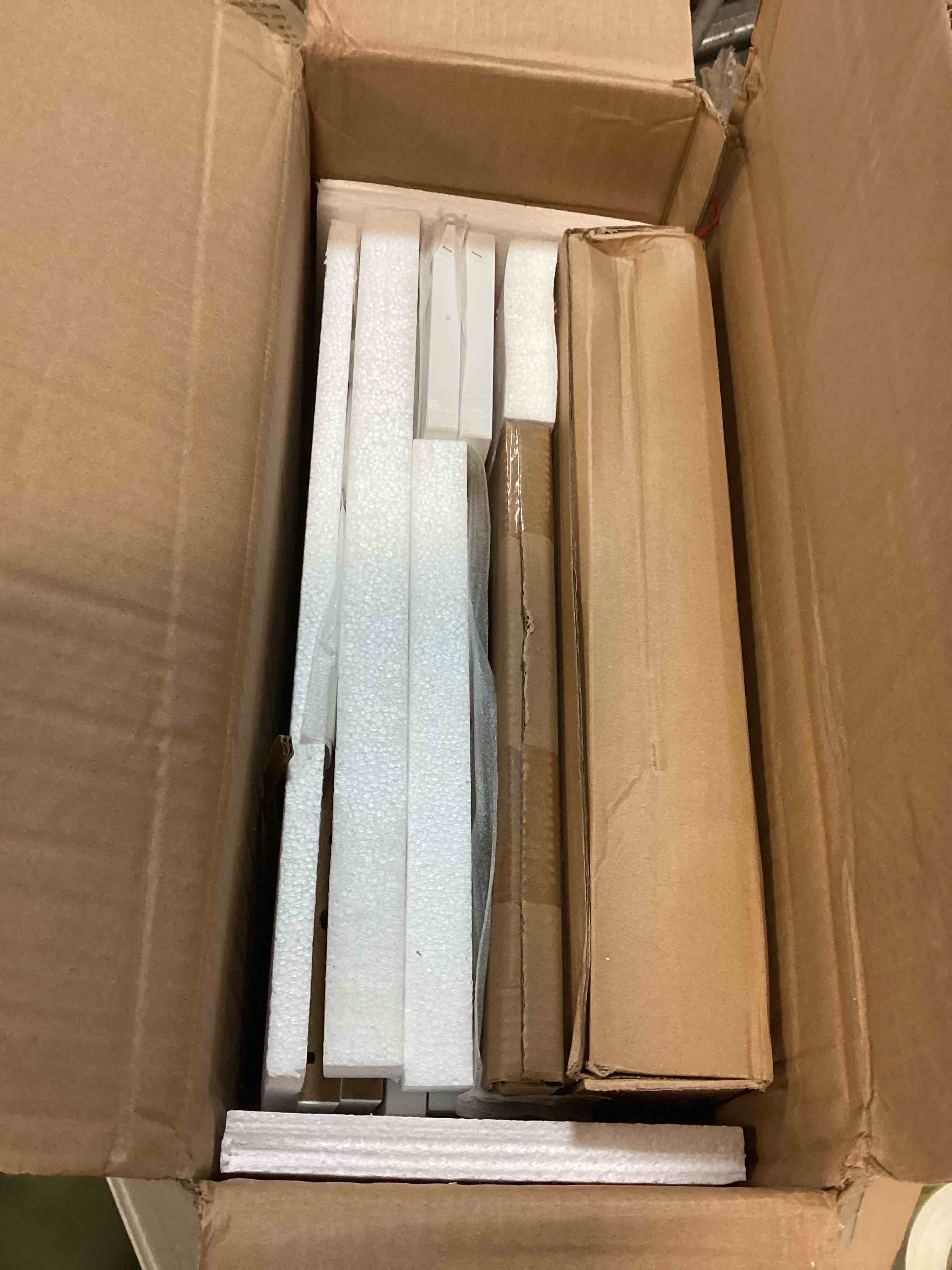 https://s3.amazonaws.com/lotting-images-prod/bidfta/YEL6212232_1713468324892.jpeg