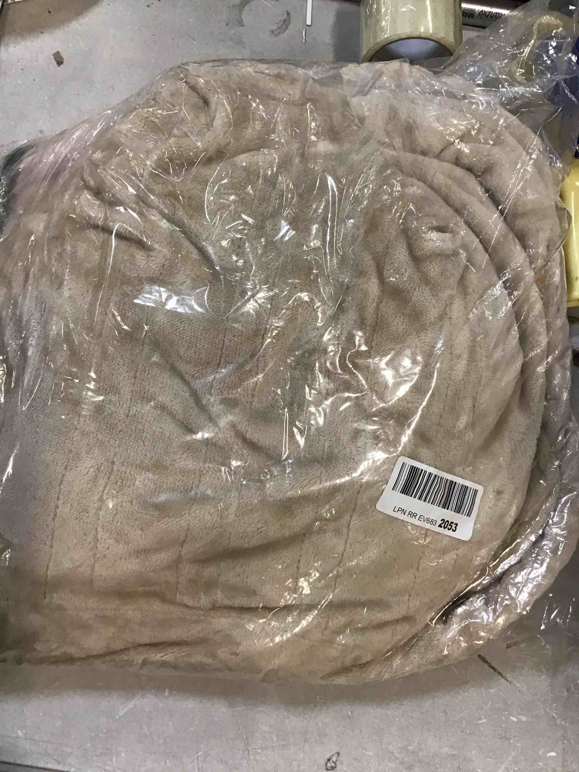 https://s3.amazonaws.com/lotting-images-prod/bidfta/YEL6212595_1713630716106.jpeg