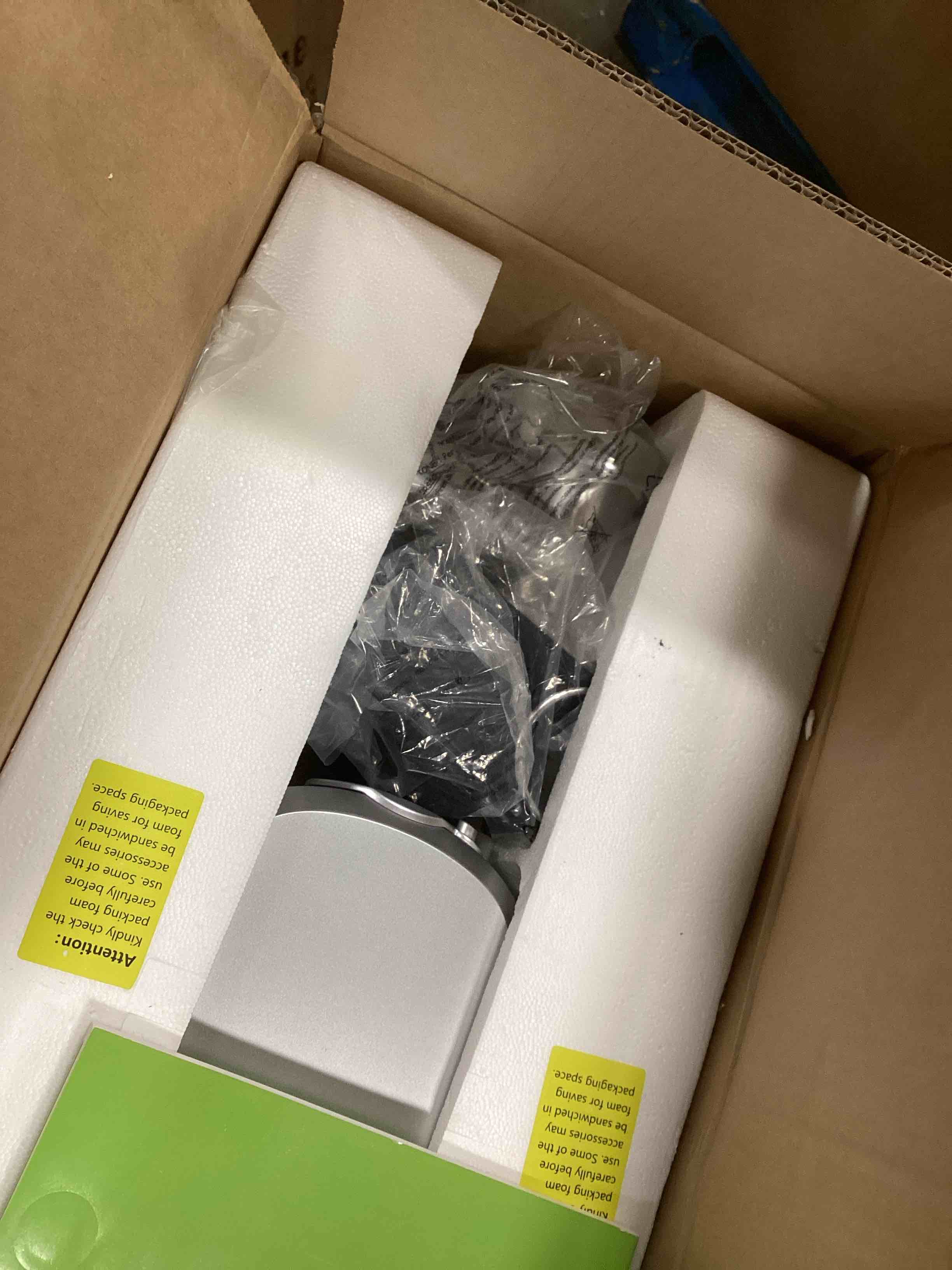 https://s3.amazonaws.com/lotting-images-prod/bidfta/YEL6213319_1714220483737.jpeg