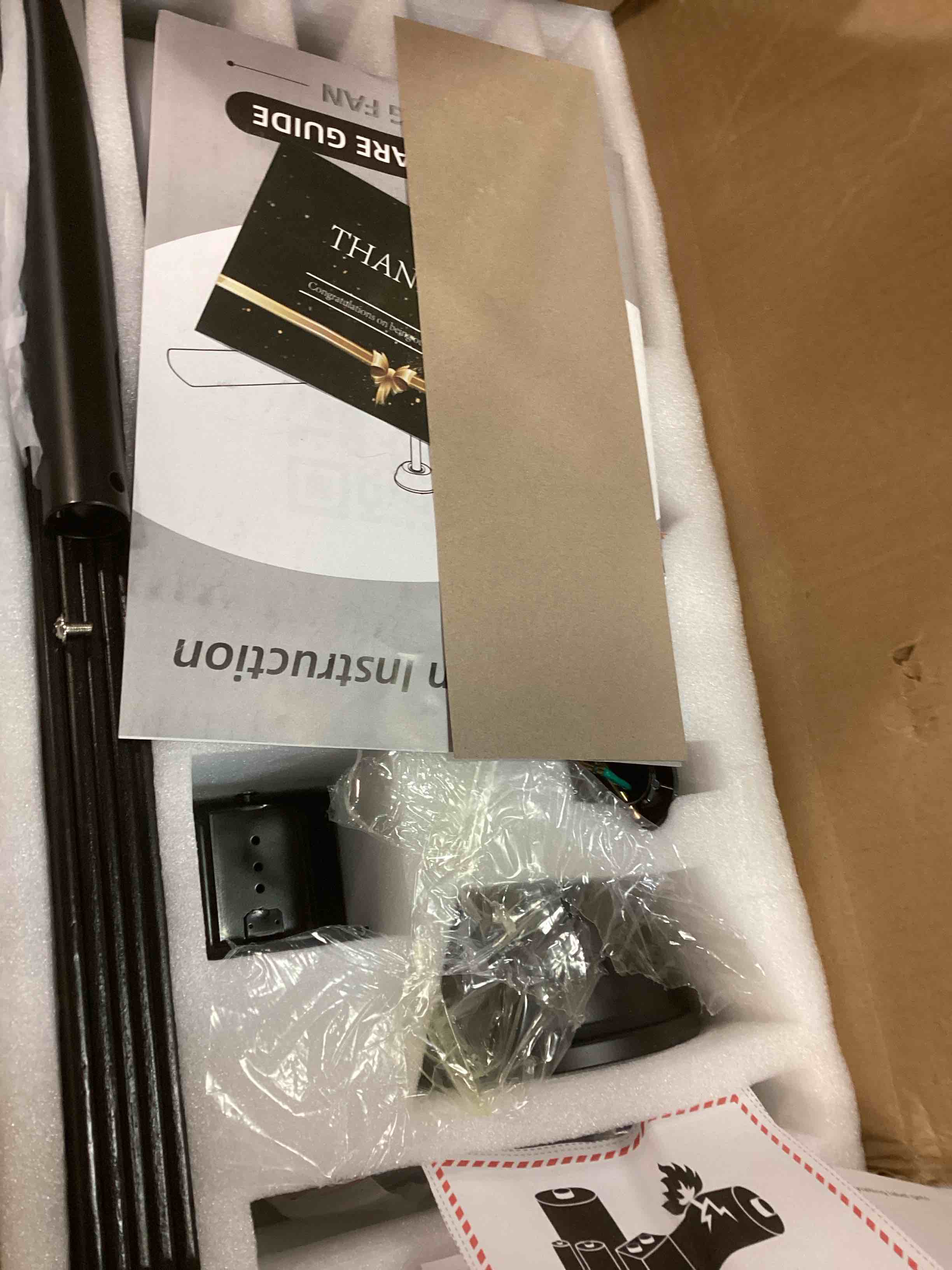 https://s3.amazonaws.com/lotting-images-prod/bidfta/YEL6215150_1713876200225.jpeg