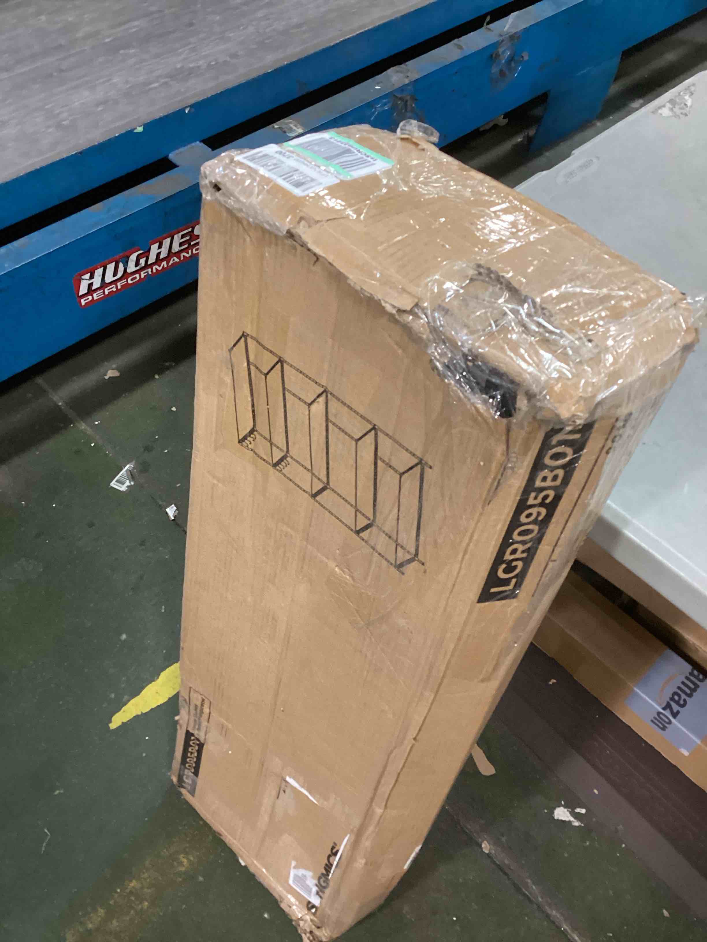 https://s3.amazonaws.com/lotting-images-prod/bidfta/YEL6215151_1713876242308.jpeg