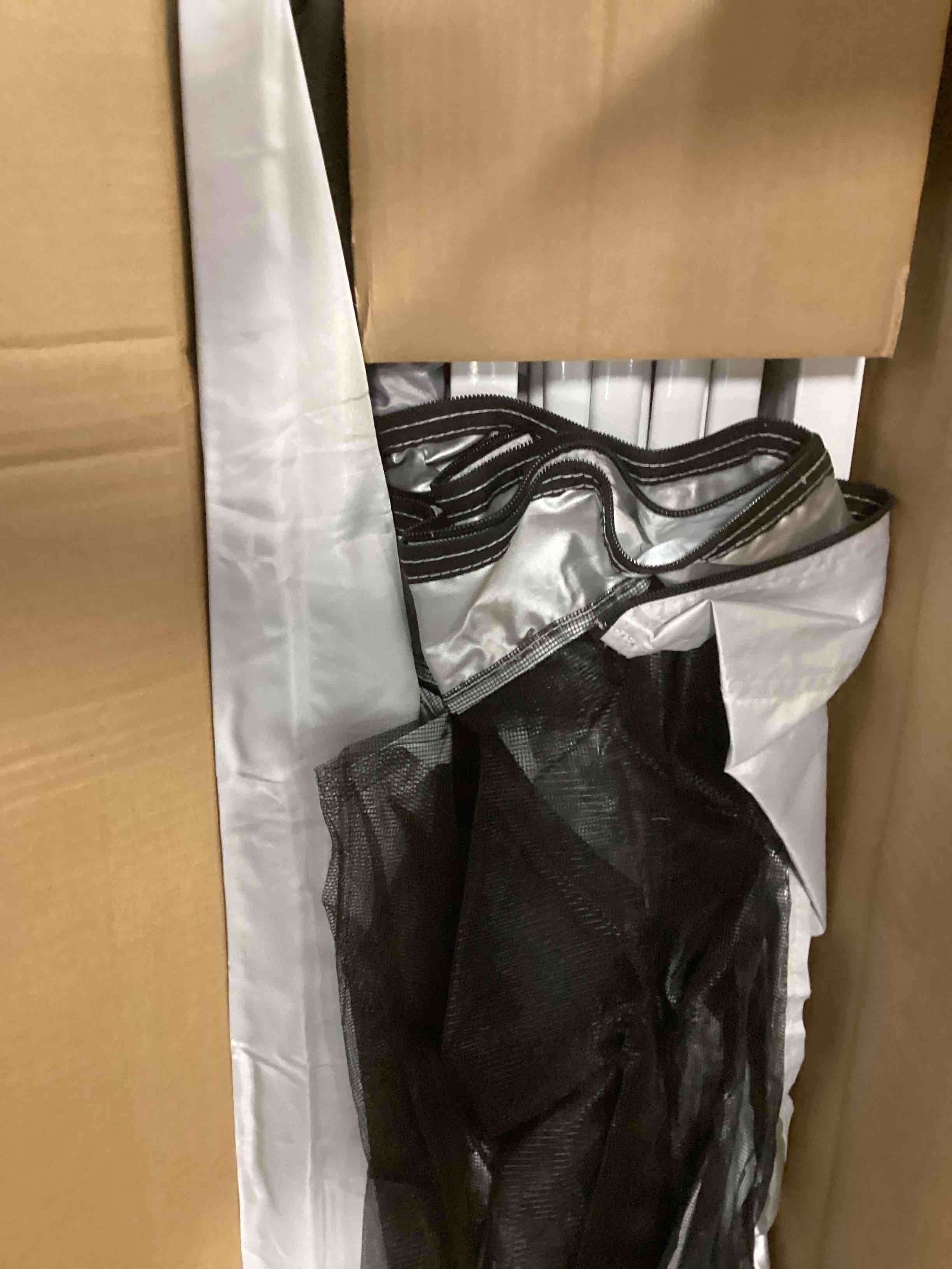 https://s3.amazonaws.com/lotting-images-prod/bidfta/YEL6215161_1713877073411.jpeg