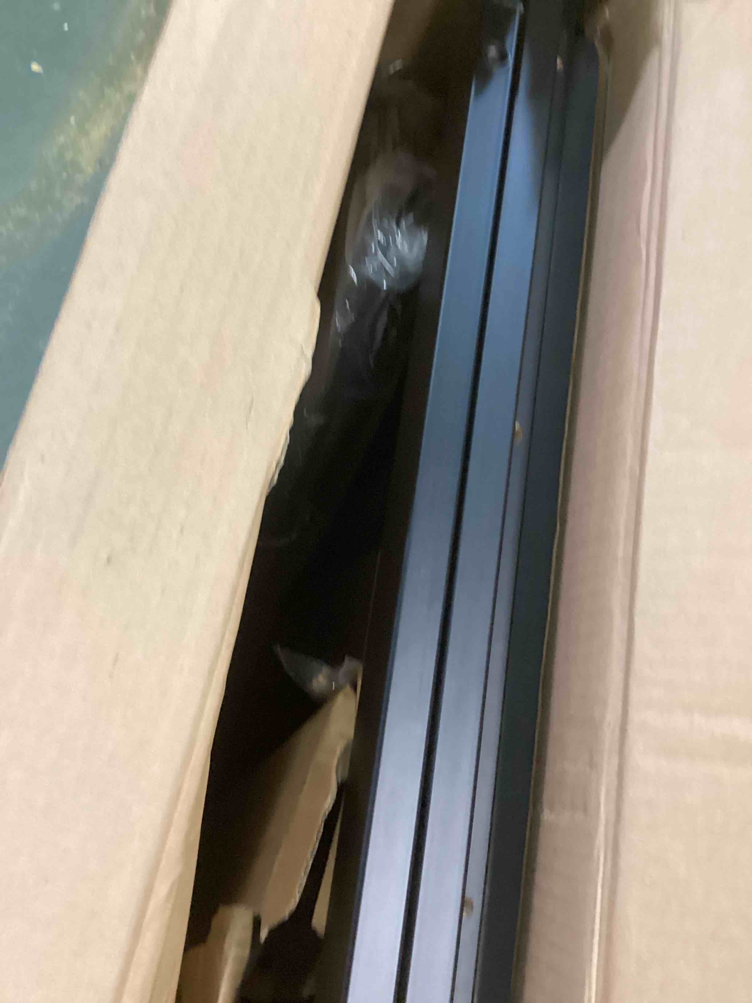 https://s3.amazonaws.com/lotting-images-prod/bidfta/YEL6215551_1713974677078.jpeg
