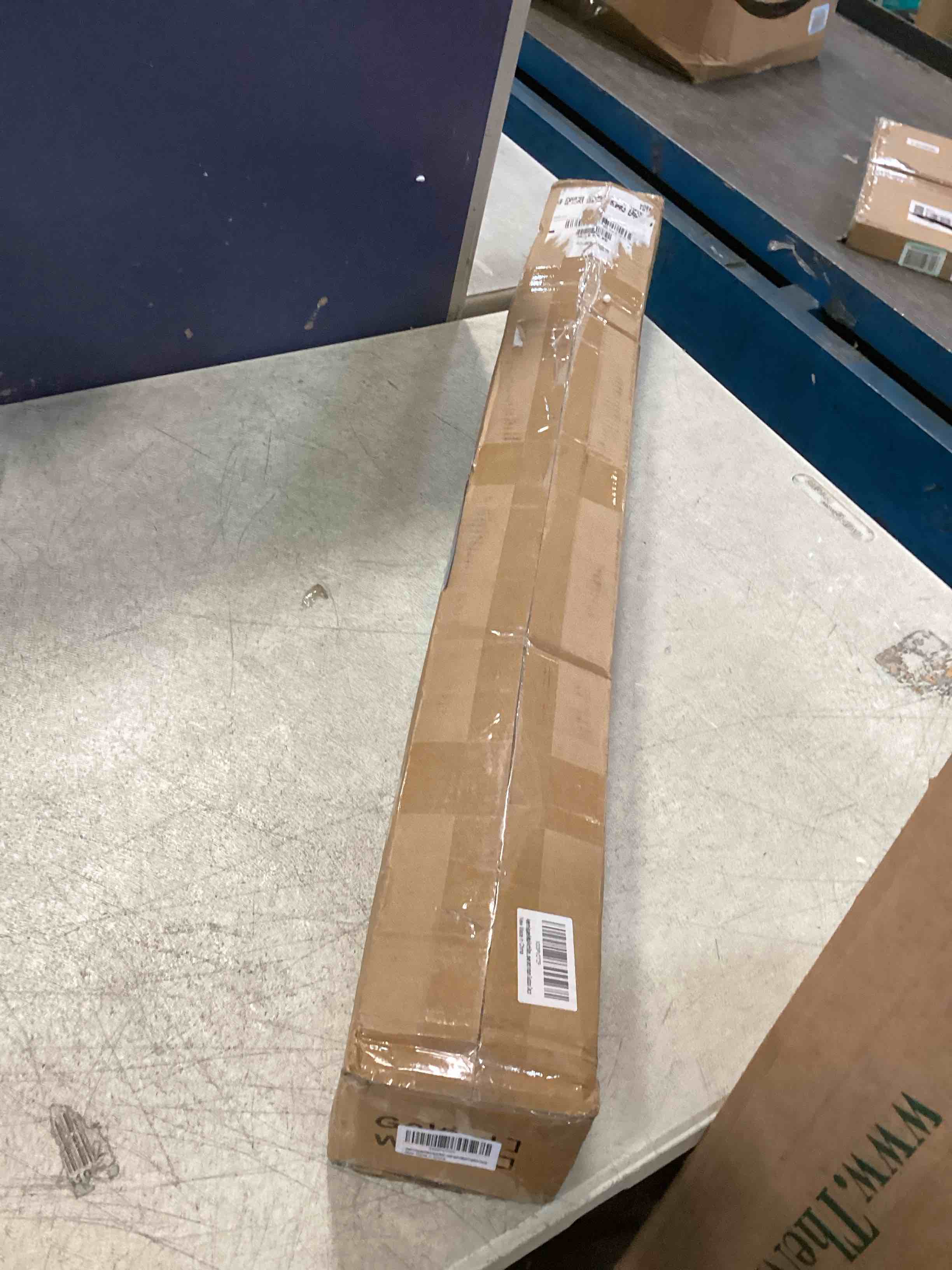 https://s3.amazonaws.com/lotting-images-prod/bidfta/YEL6215561_1713976036099.jpeg