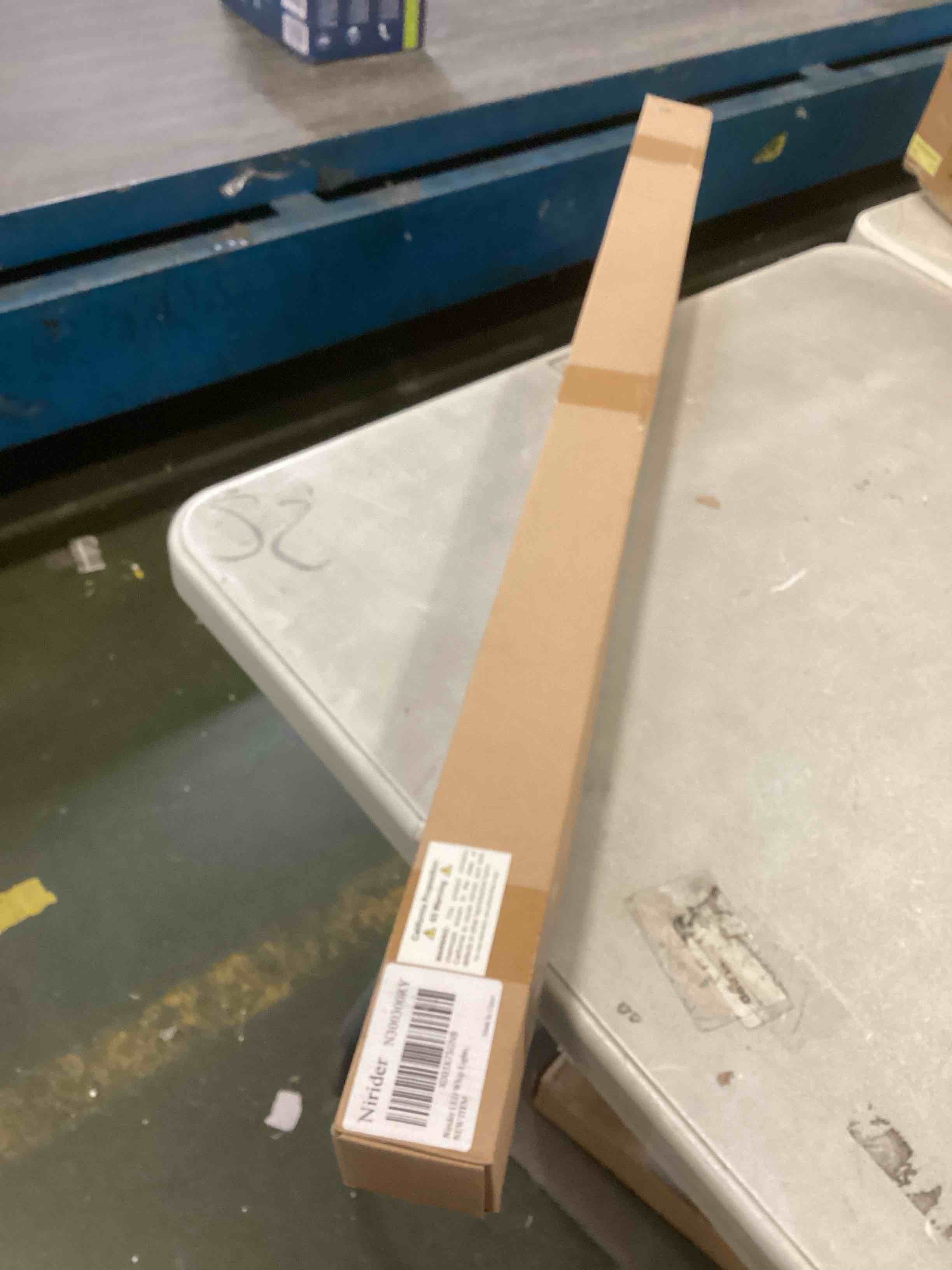 https://s3.amazonaws.com/lotting-images-prod/bidfta/YEL6215830_1714062784601.jpeg