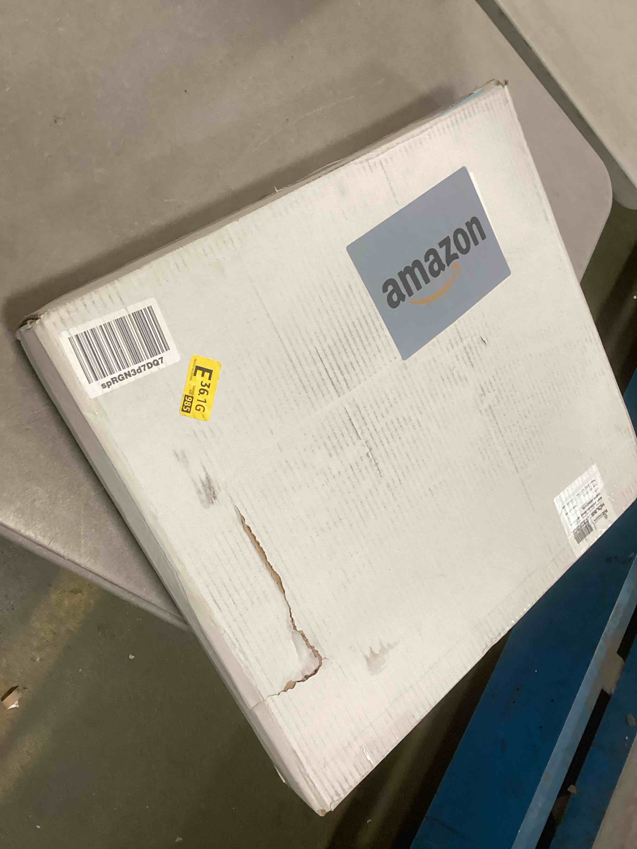 https://s3.amazonaws.com/lotting-images-prod/bidfta/YEL6216048_1714147481618.jpeg