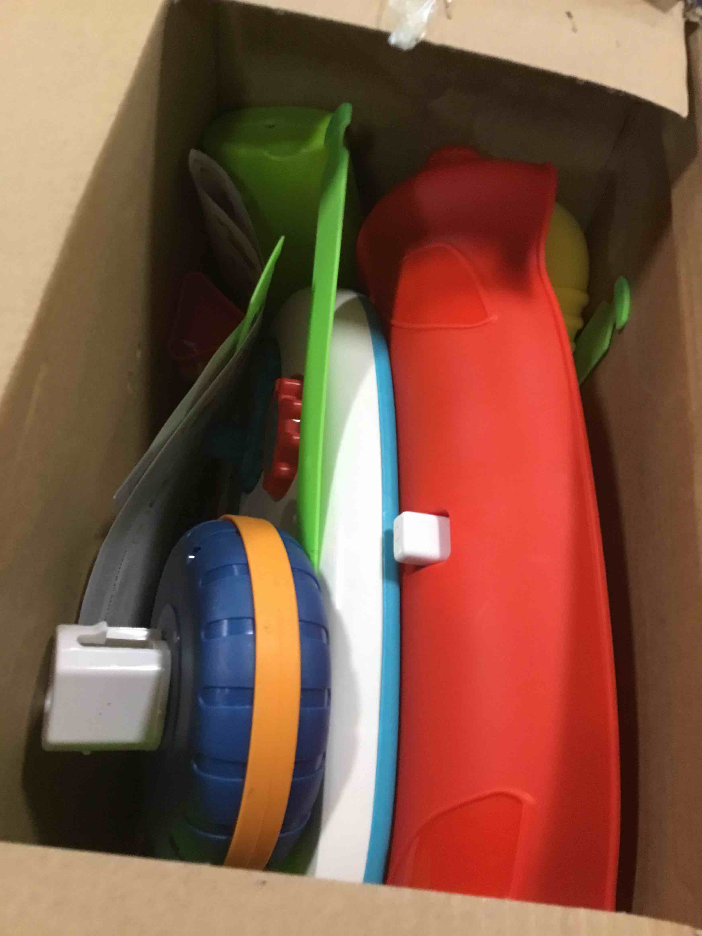 https://s3.amazonaws.com/lotting-images-prod/bidfta/YEL6216747_1713365073258.jpeg