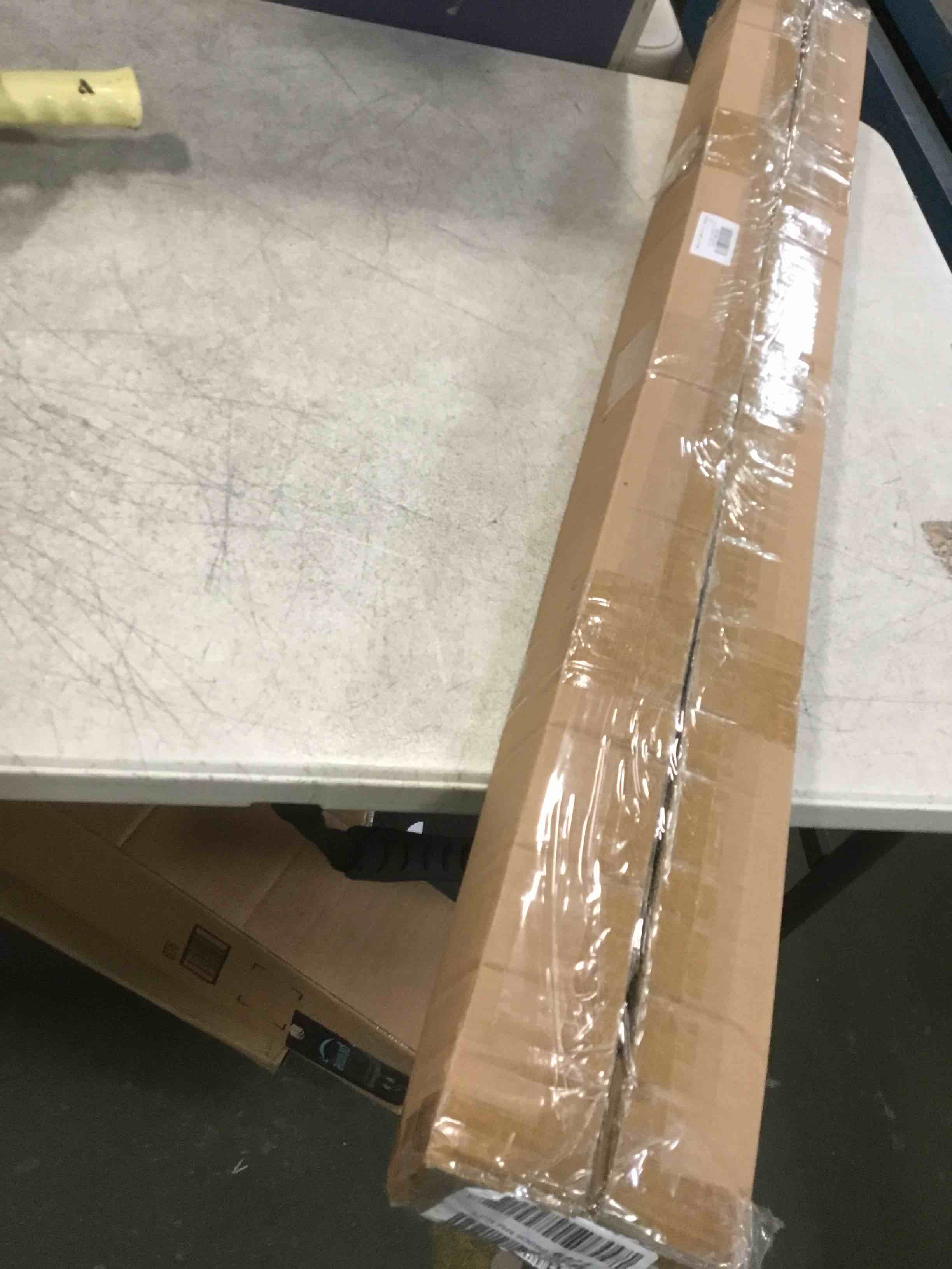 https://s3.amazonaws.com/lotting-images-prod/bidfta/YEL6216959_1713378579899.jpeg
