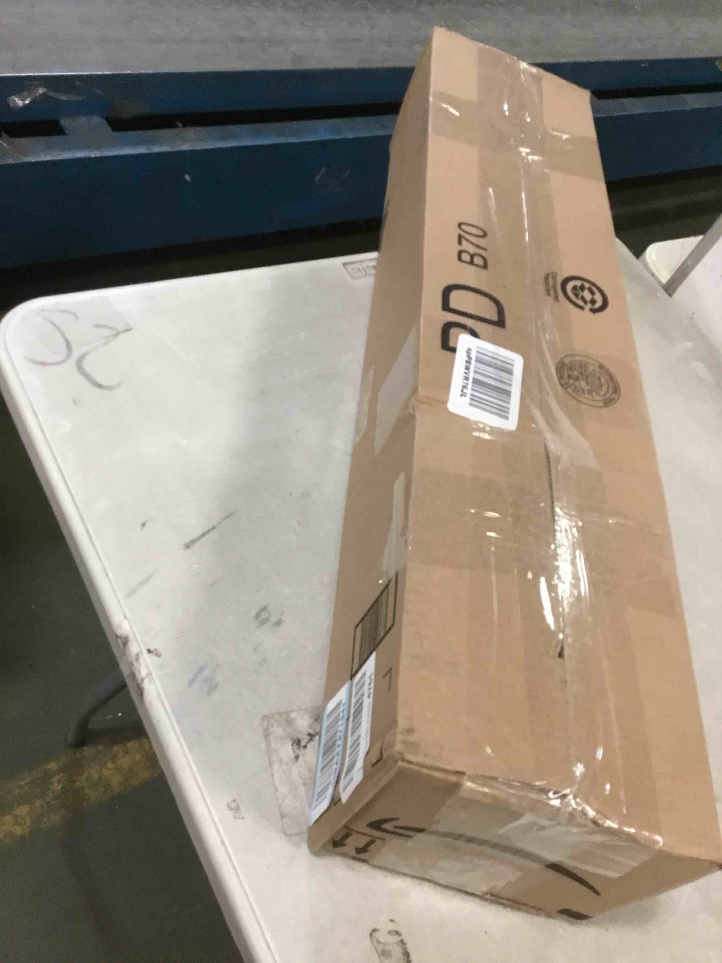 https://s3.amazonaws.com/lotting-images-prod/bidfta/YEL6217170_1713461656813.jpeg