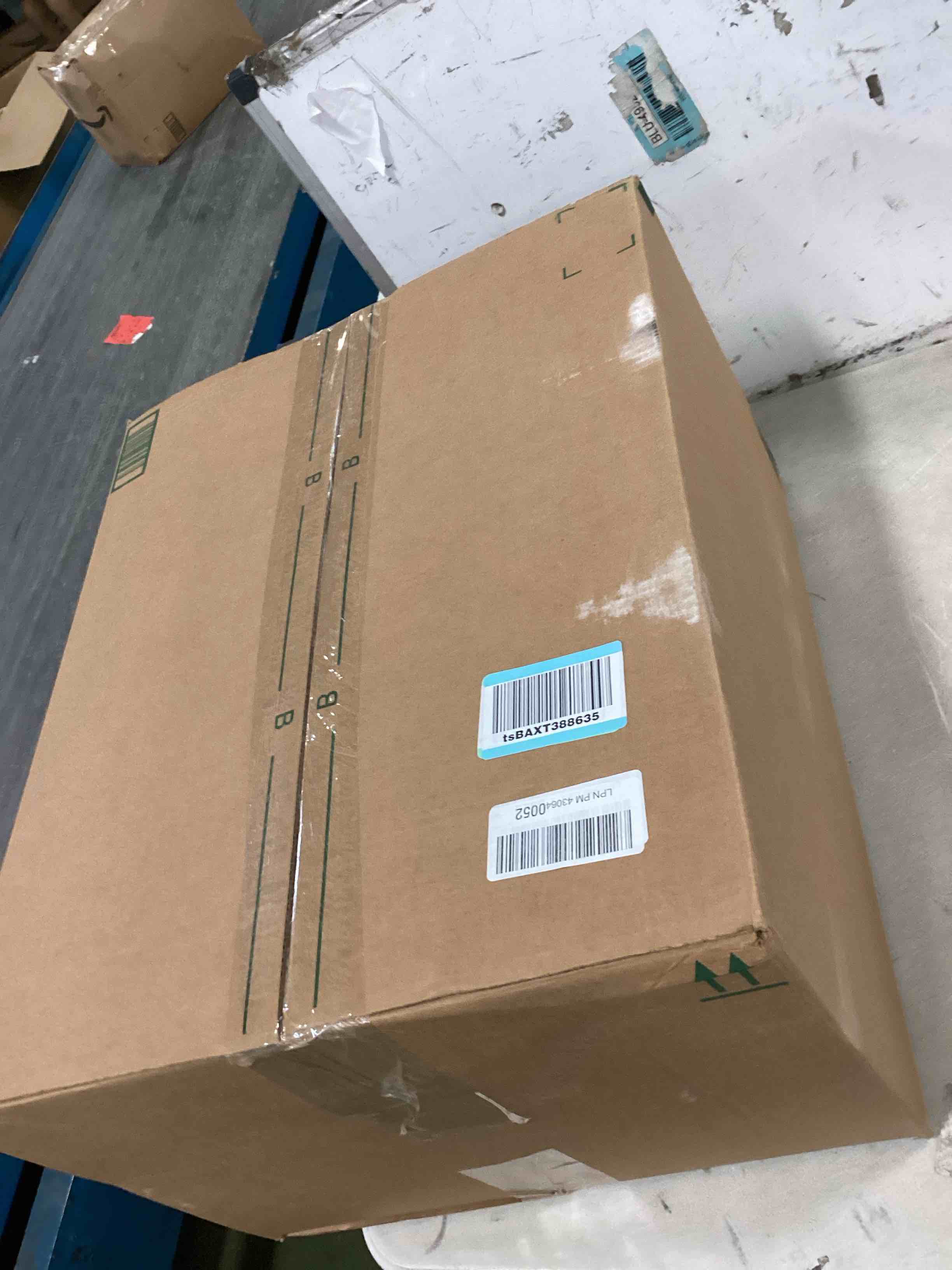 https://s3.amazonaws.com/lotting-images-prod/bidfta/YEL6218175_1713367649918.jpeg