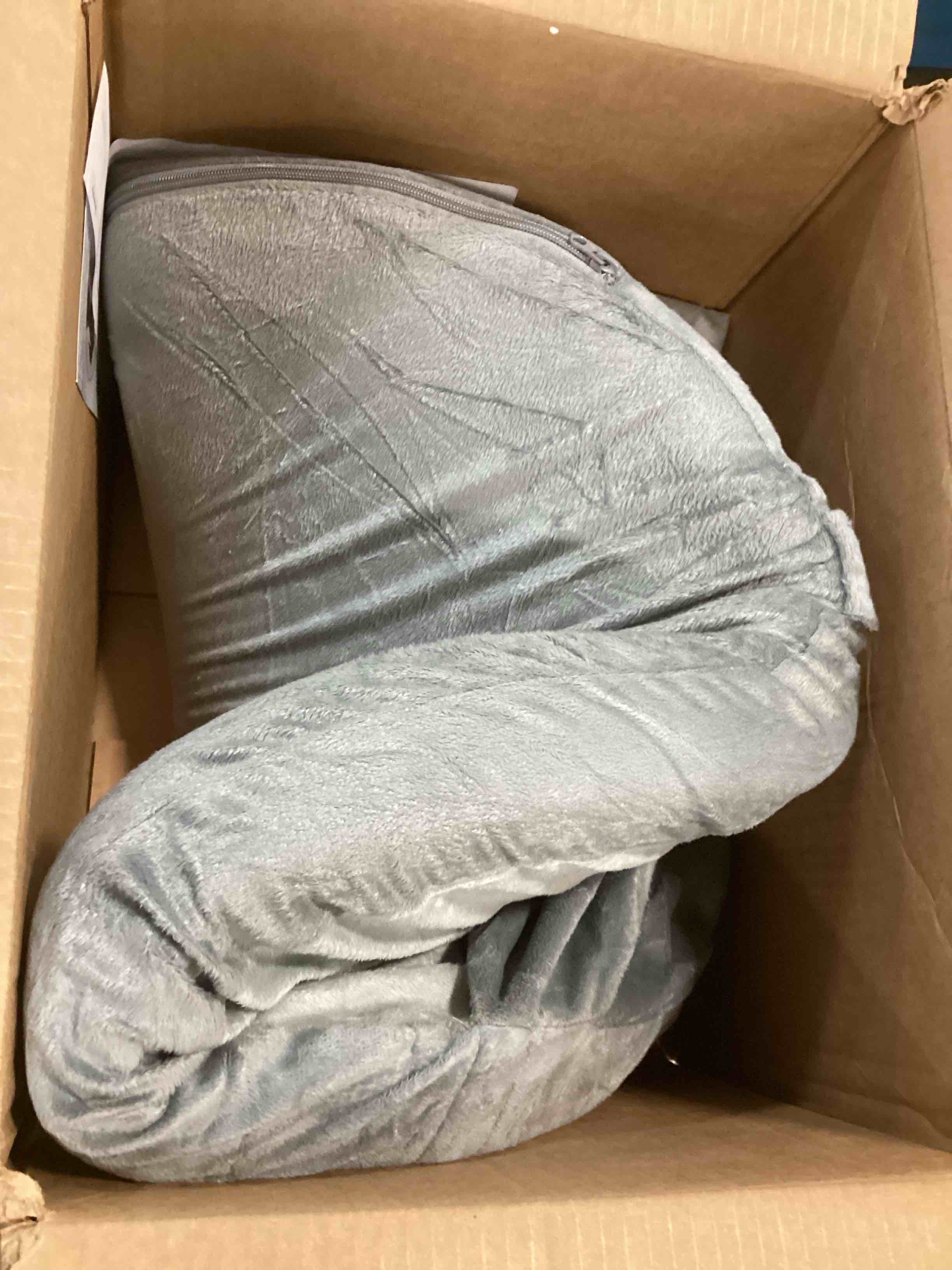 https://s3.amazonaws.com/lotting-images-prod/bidfta/YEL6218641_1713549004480.jpeg