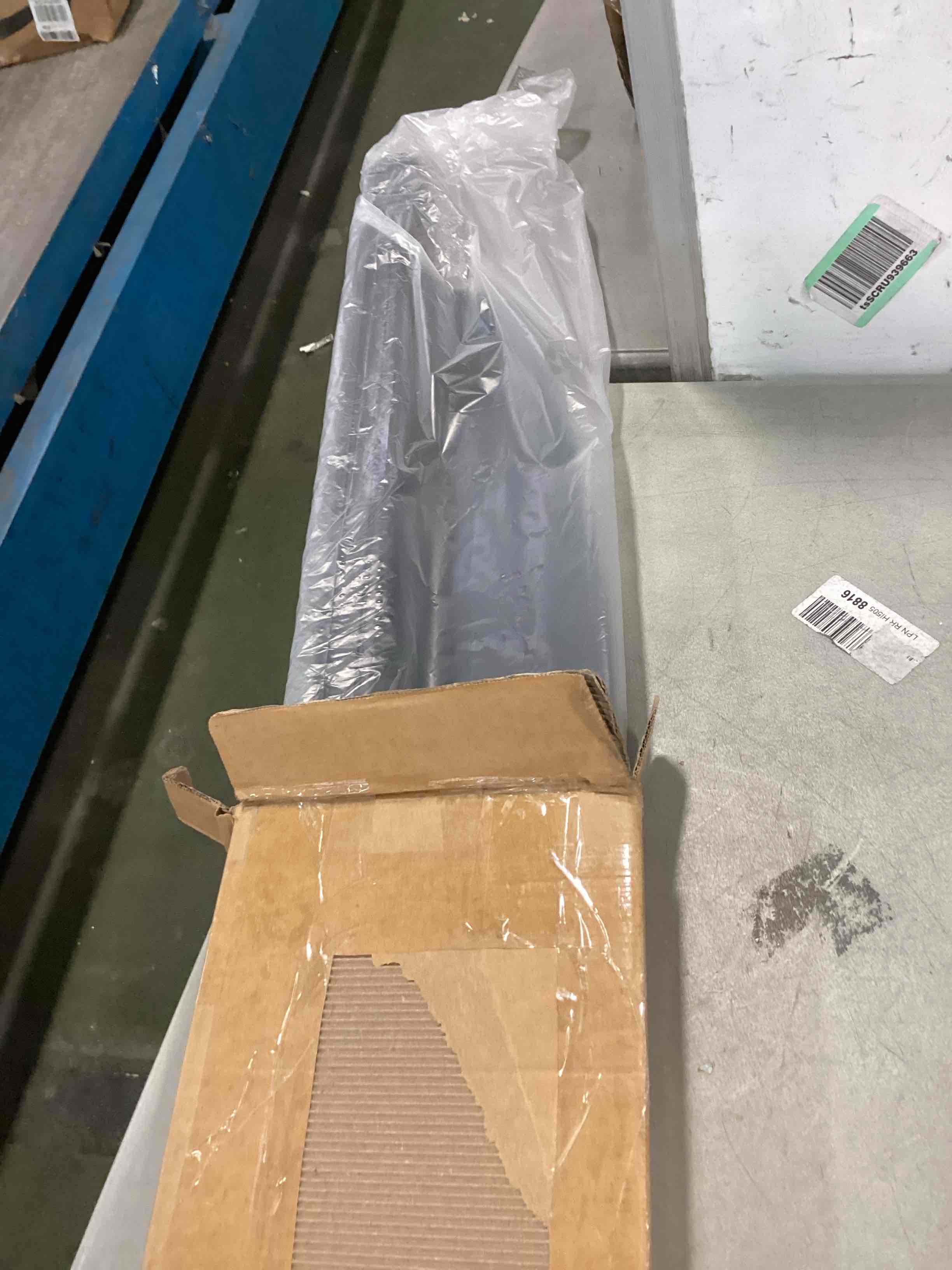 Powerty Cargo Cover Compatible with Ford Explorer 2020-2023 Trunk Cover Trunk Security Cover Shielding Shade Explorer Accessories Retractable Carbon Fiber Black Punch-free