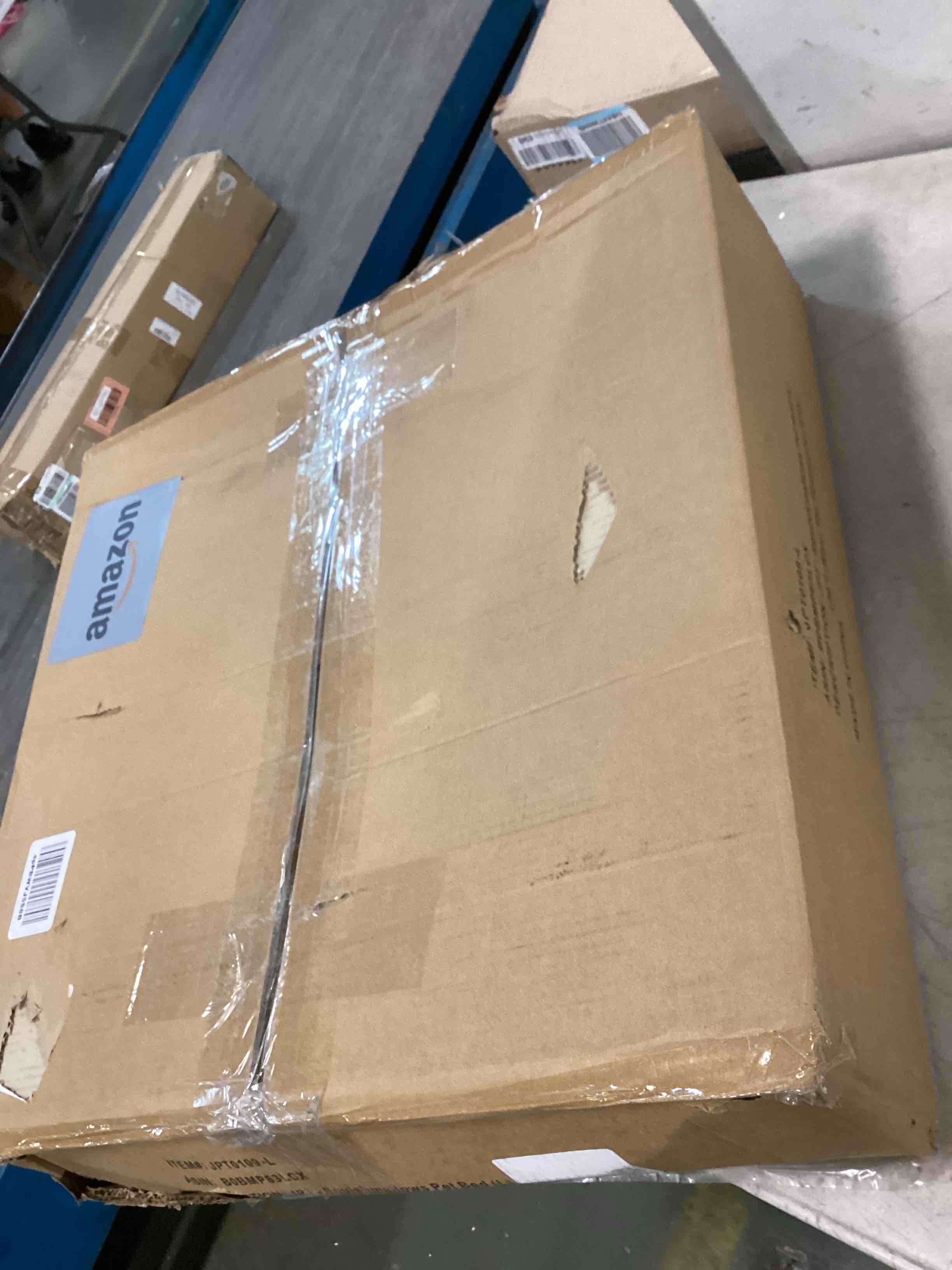 https://s3.amazonaws.com/lotting-images-prod/bidfta/YEL6219124_1713875883372.jpeg