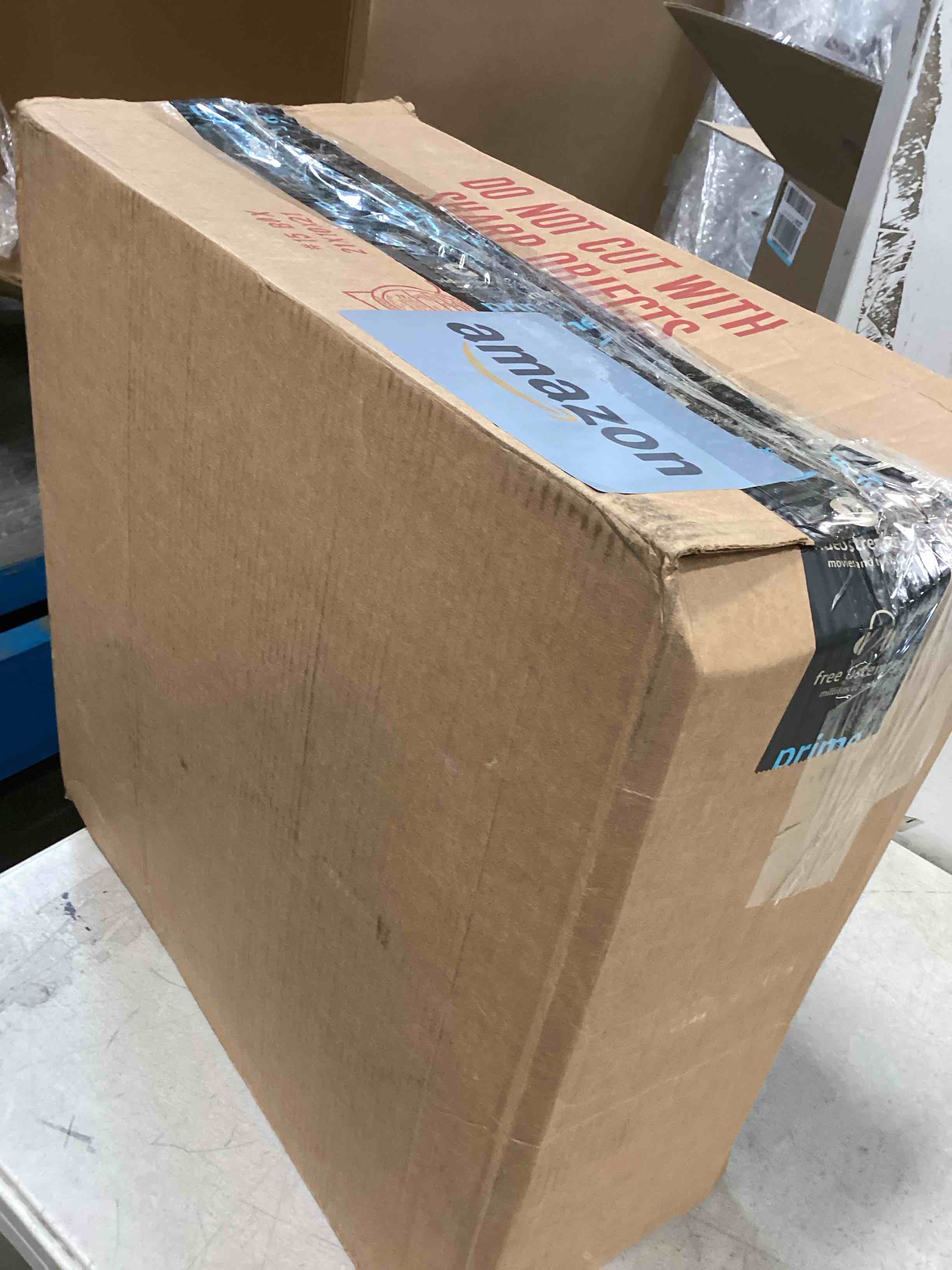 https://s3.amazonaws.com/lotting-images-prod/bidfta/YEL6219133_1713876854715.jpeg