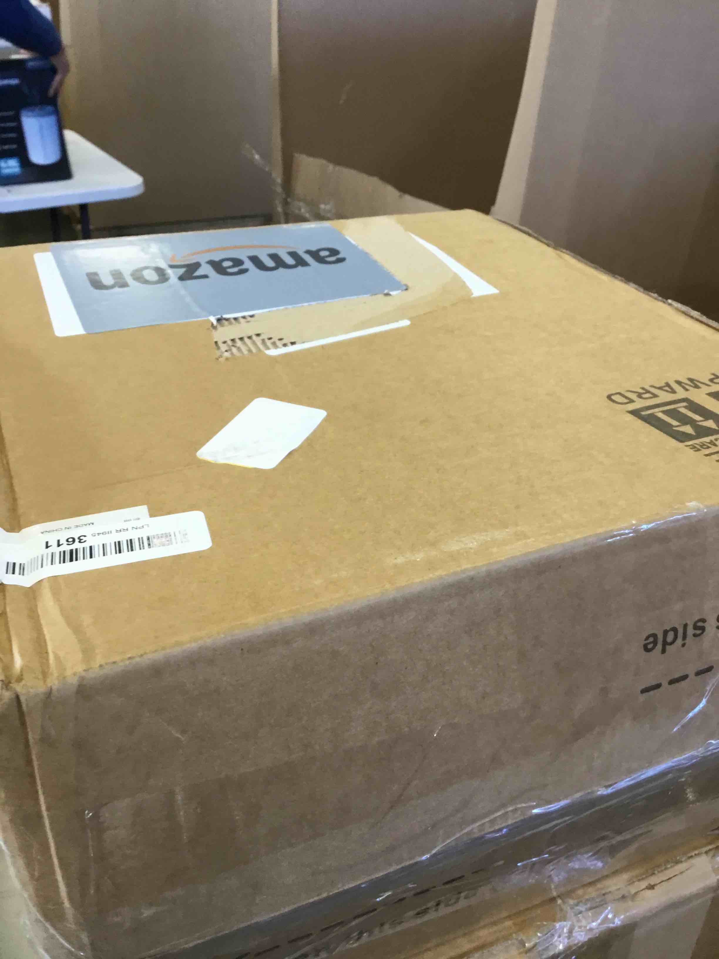 https://s3.amazonaws.com/lotting-images-prod/bidfta/YEL6220214_1713789588010.jpeg